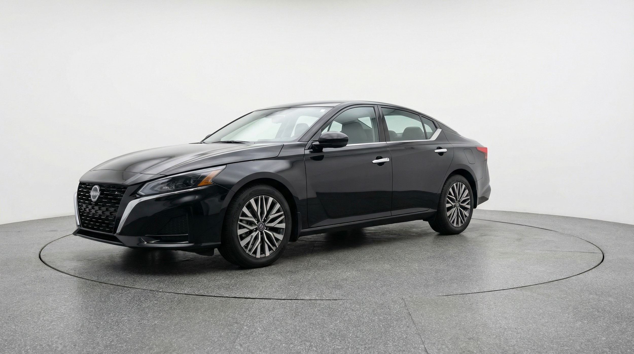 Thumbnail: 2025 Nissan Altima - 3