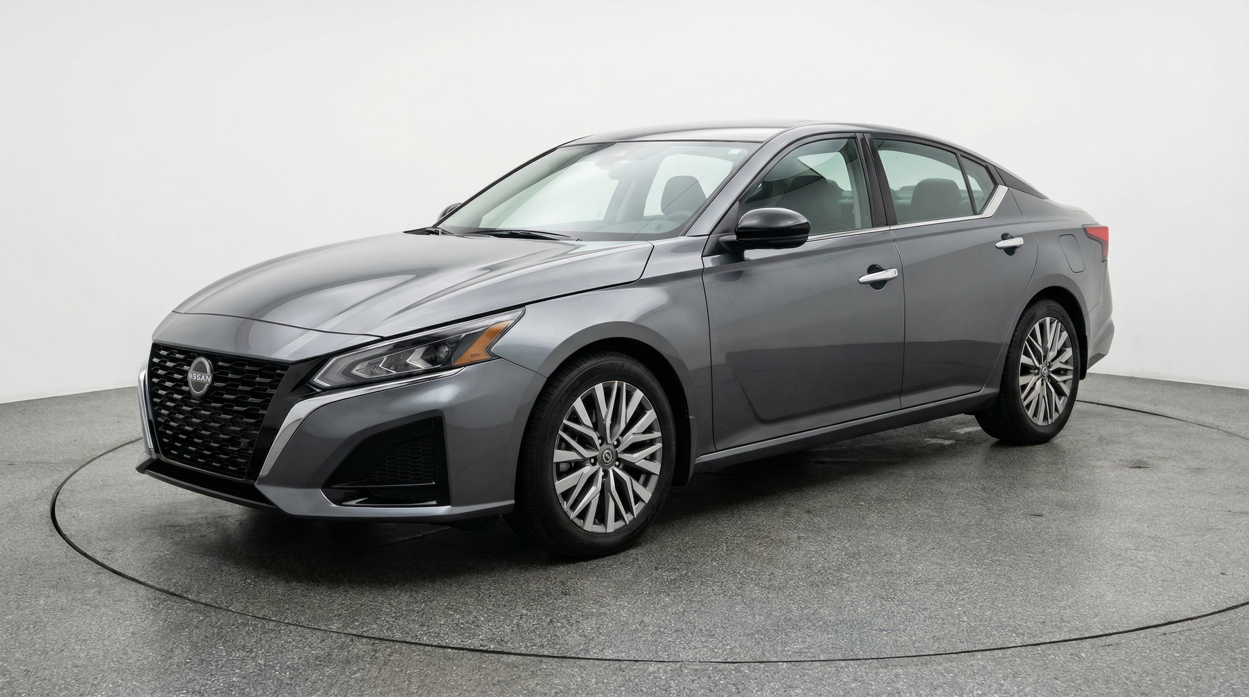 Thumbnail: 2025 Nissan Altima - 3