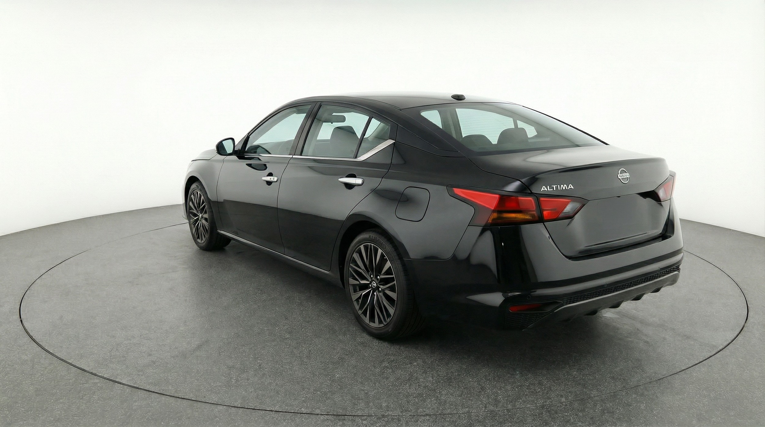 Thumbnail: 2025 Nissan Altima - 5