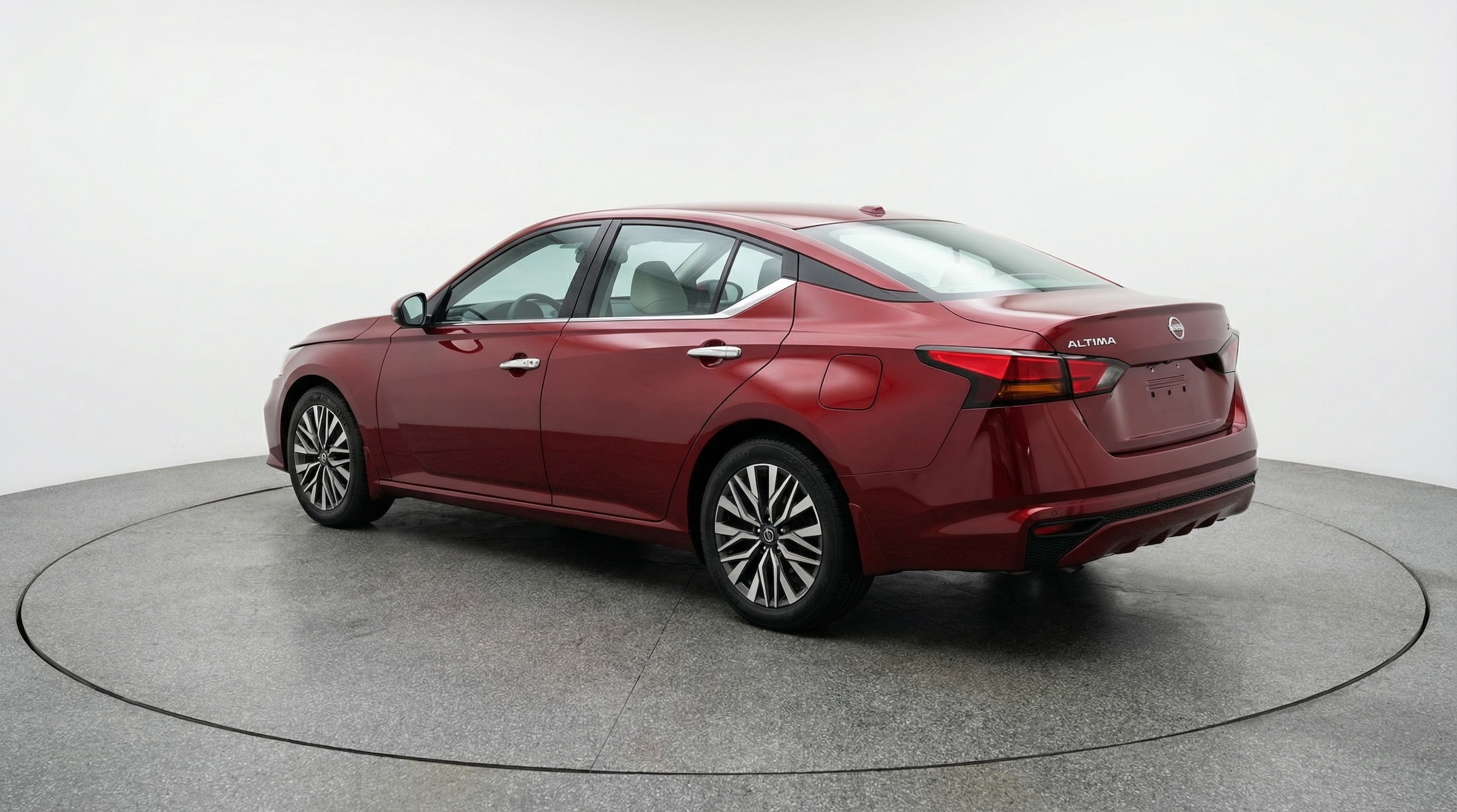 Thumbnail: 2025 Nissan Altima - 5