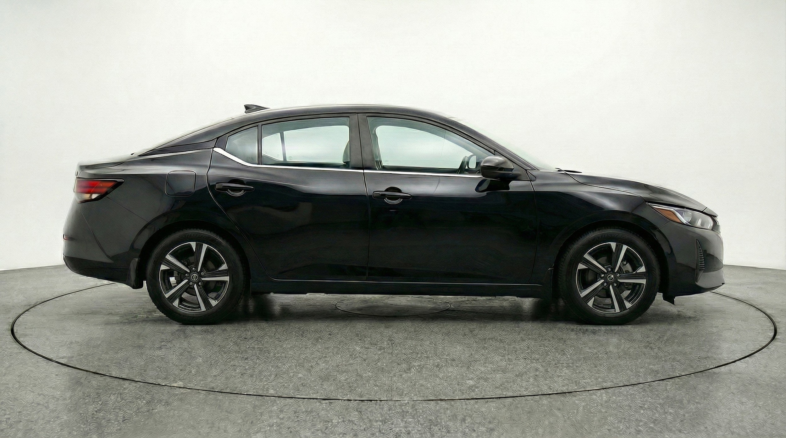 Thumbnail: 2025 Nissan Sentra - 11