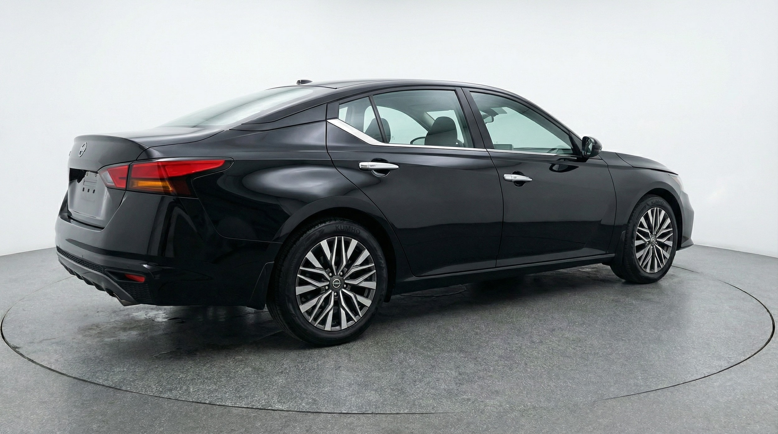 Thumbnail: 2025 Nissan Altima - 7