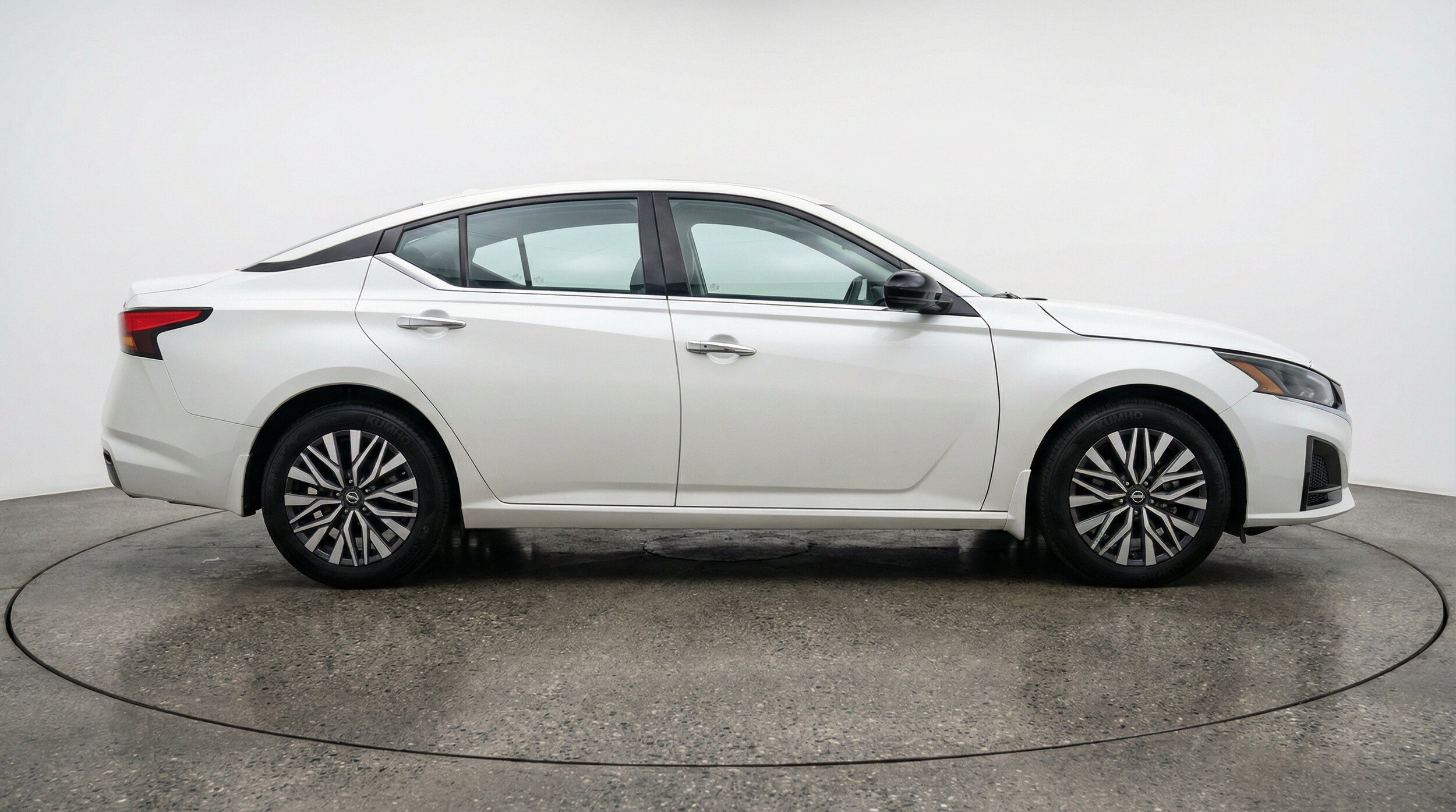 Thumbnail: 2025 Nissan Altima - 11