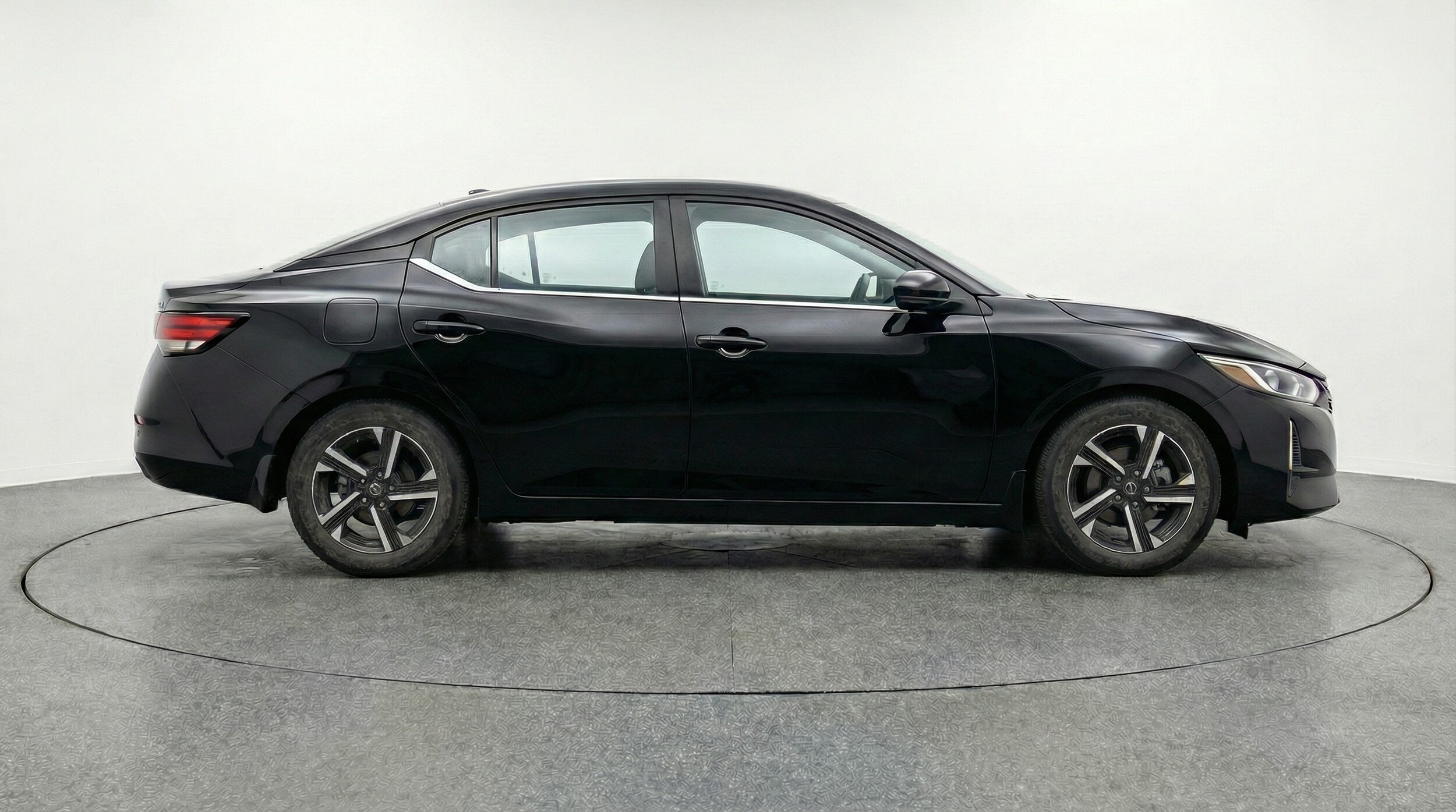 Thumbnail: 2025 Nissan Sentra - 8