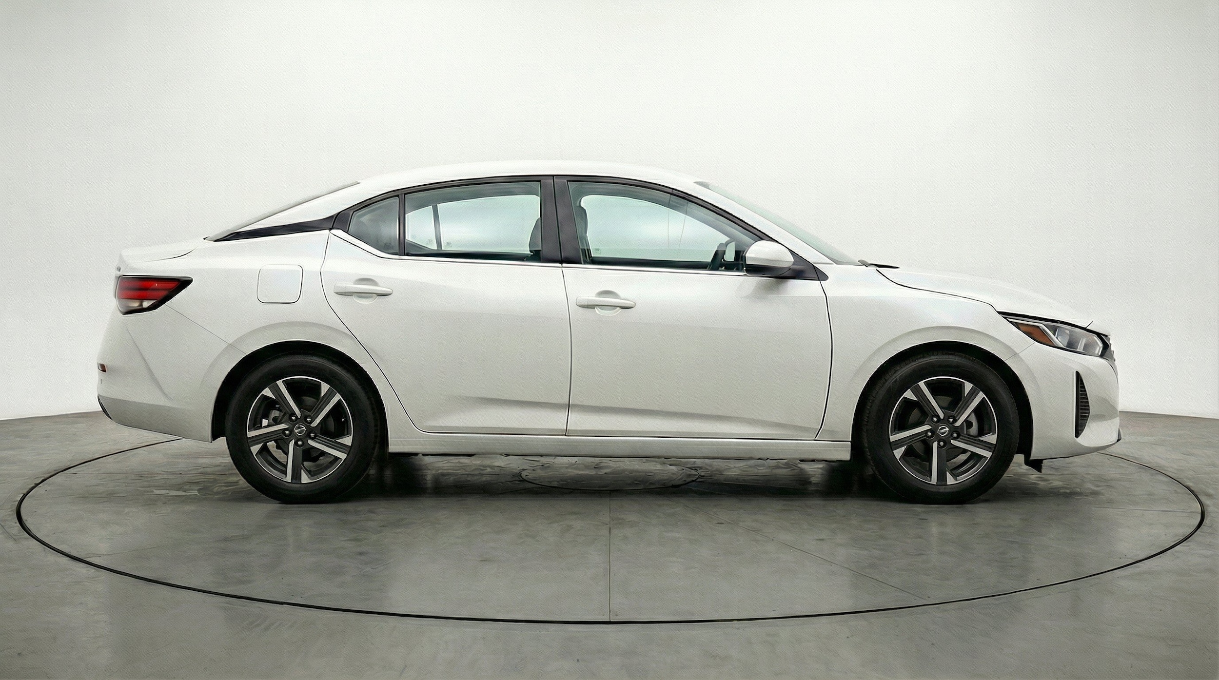 Thumbnail: 2025 Nissan Sentra - 10