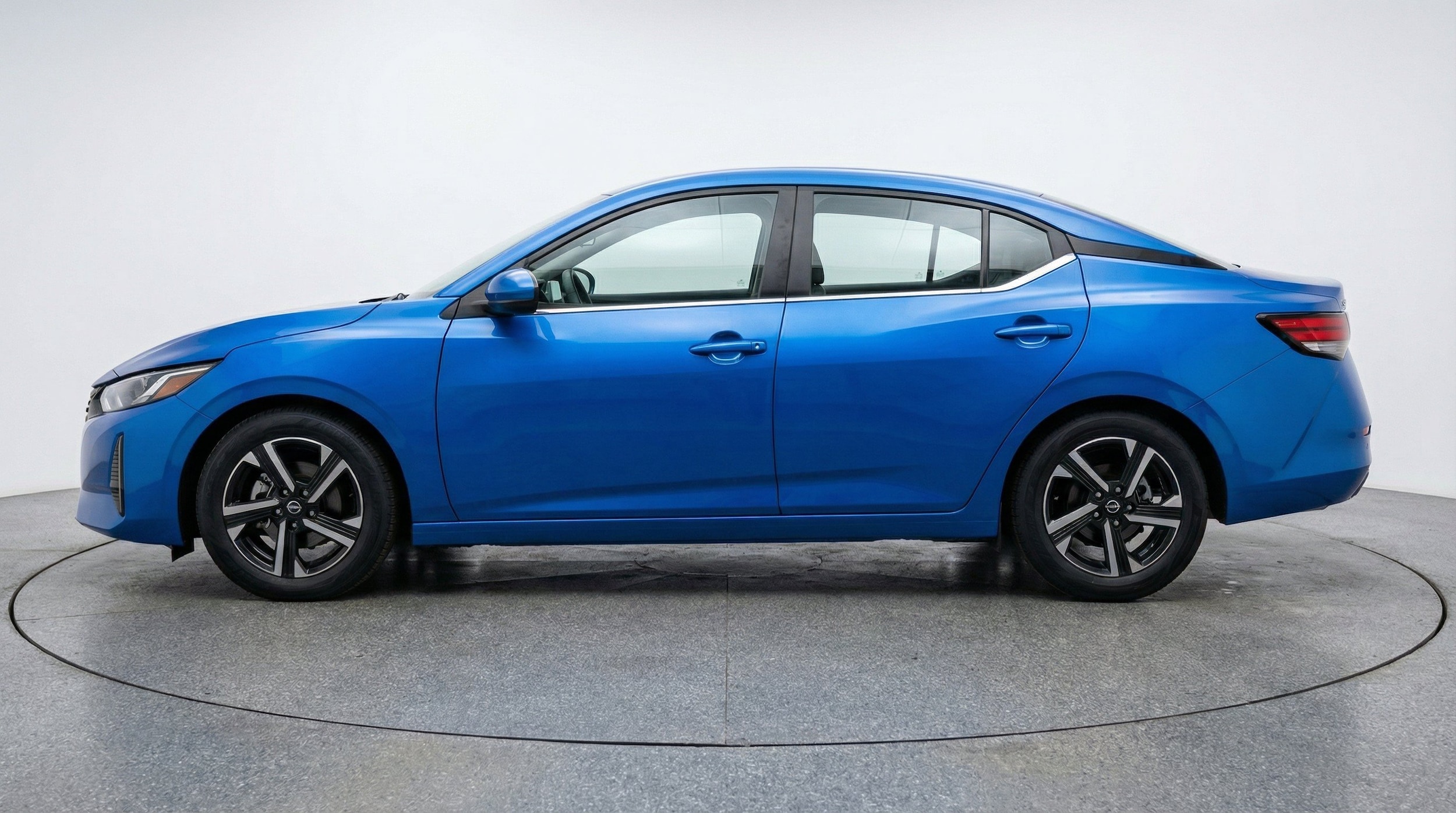 Thumbnail: 2025 Nissan Sentra - 5