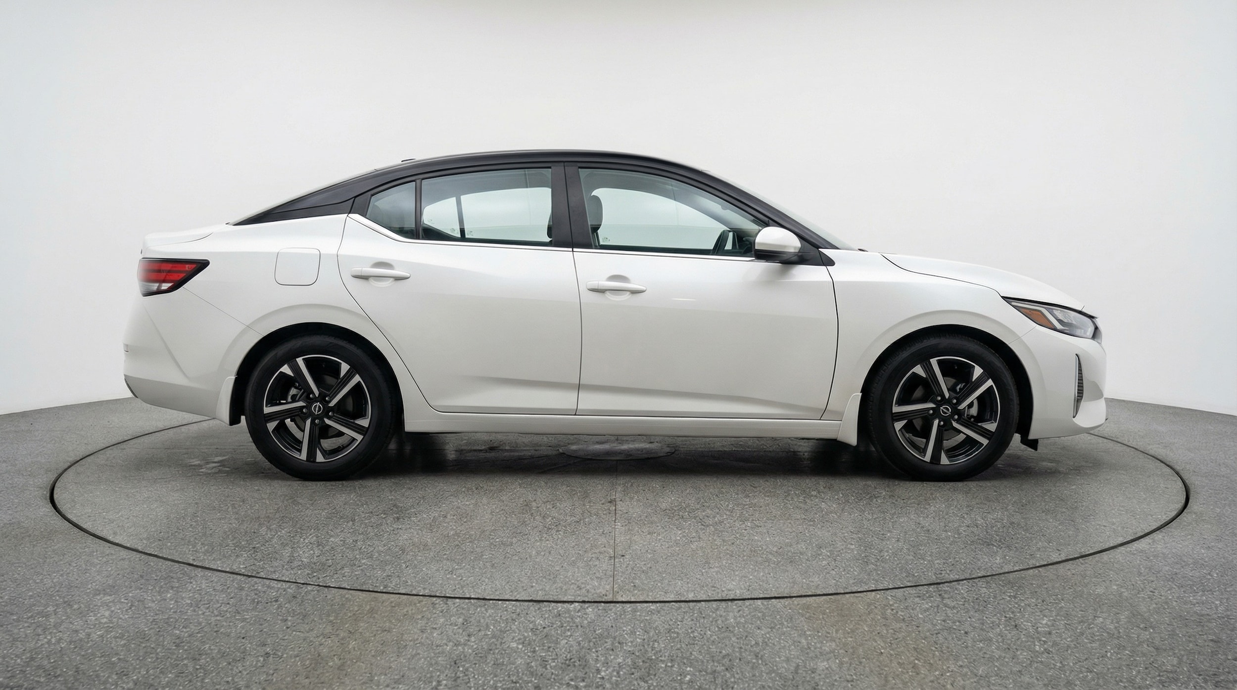 Thumbnail: 2025 Nissan Sentra - 8