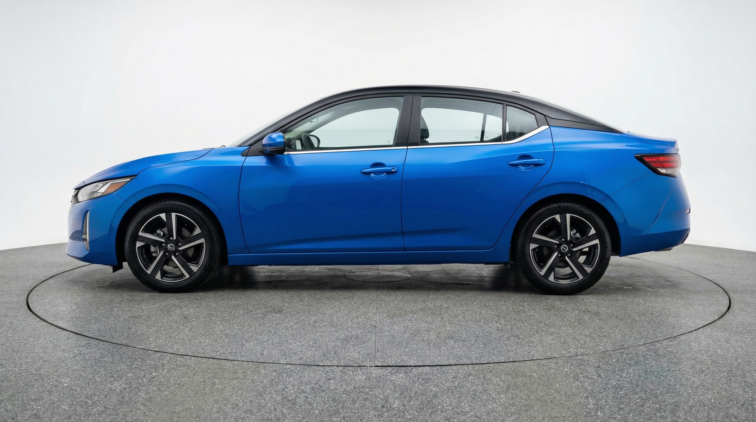 Thumbnail: 2025 Nissan Sentra - 4