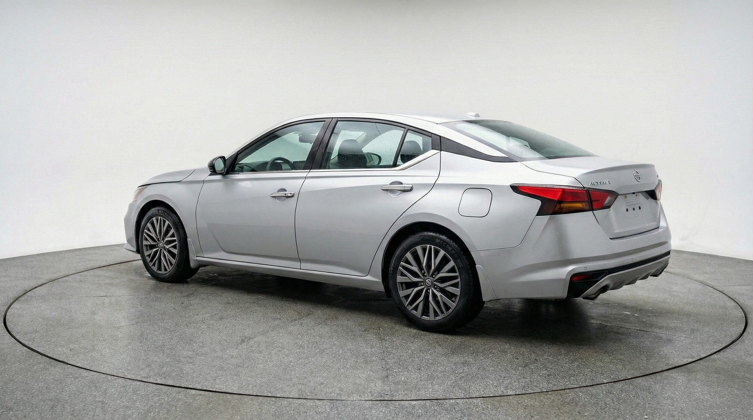 Thumbnail: 2025 Nissan Altima - 5