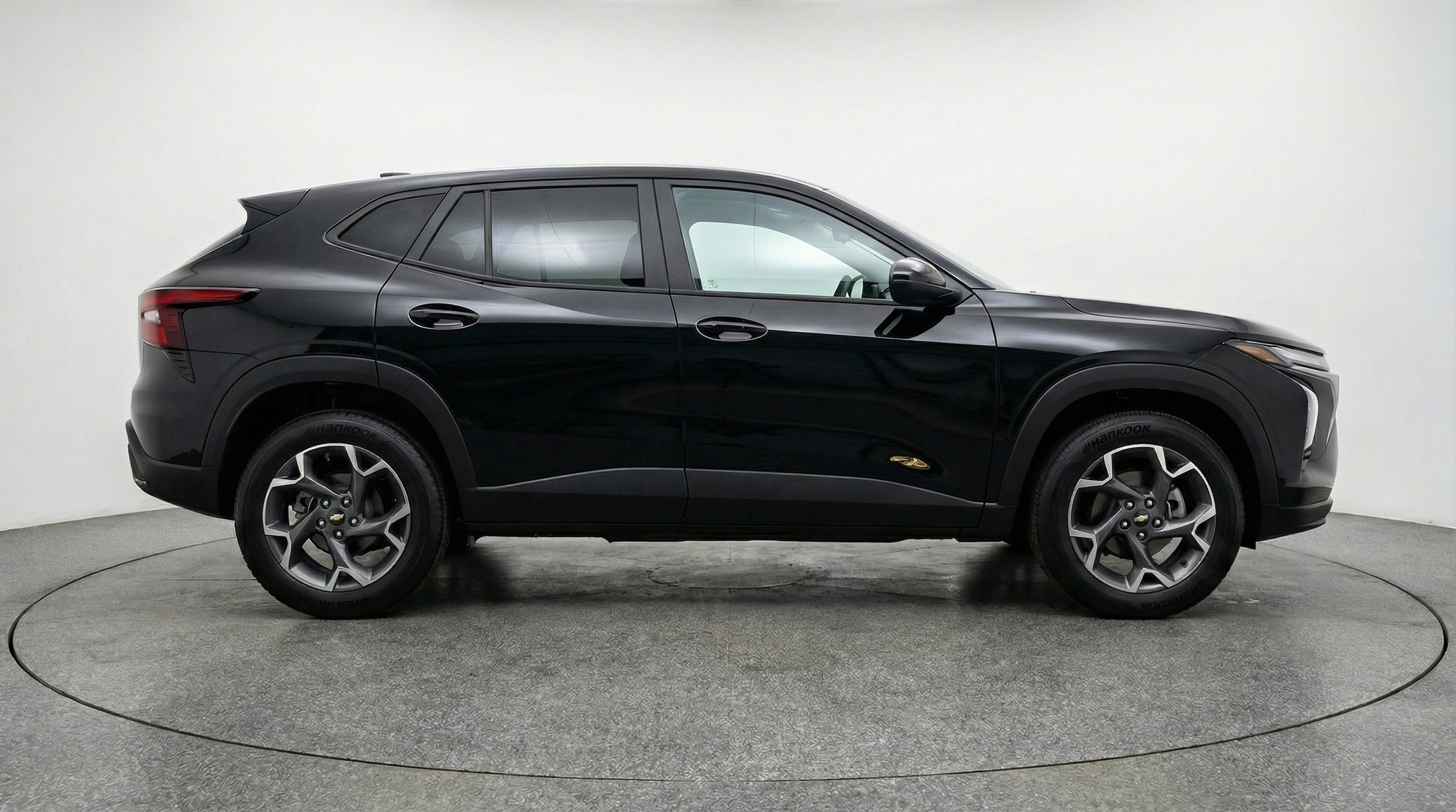 Thumbnail: 2025 Chevrolet Trax - 8