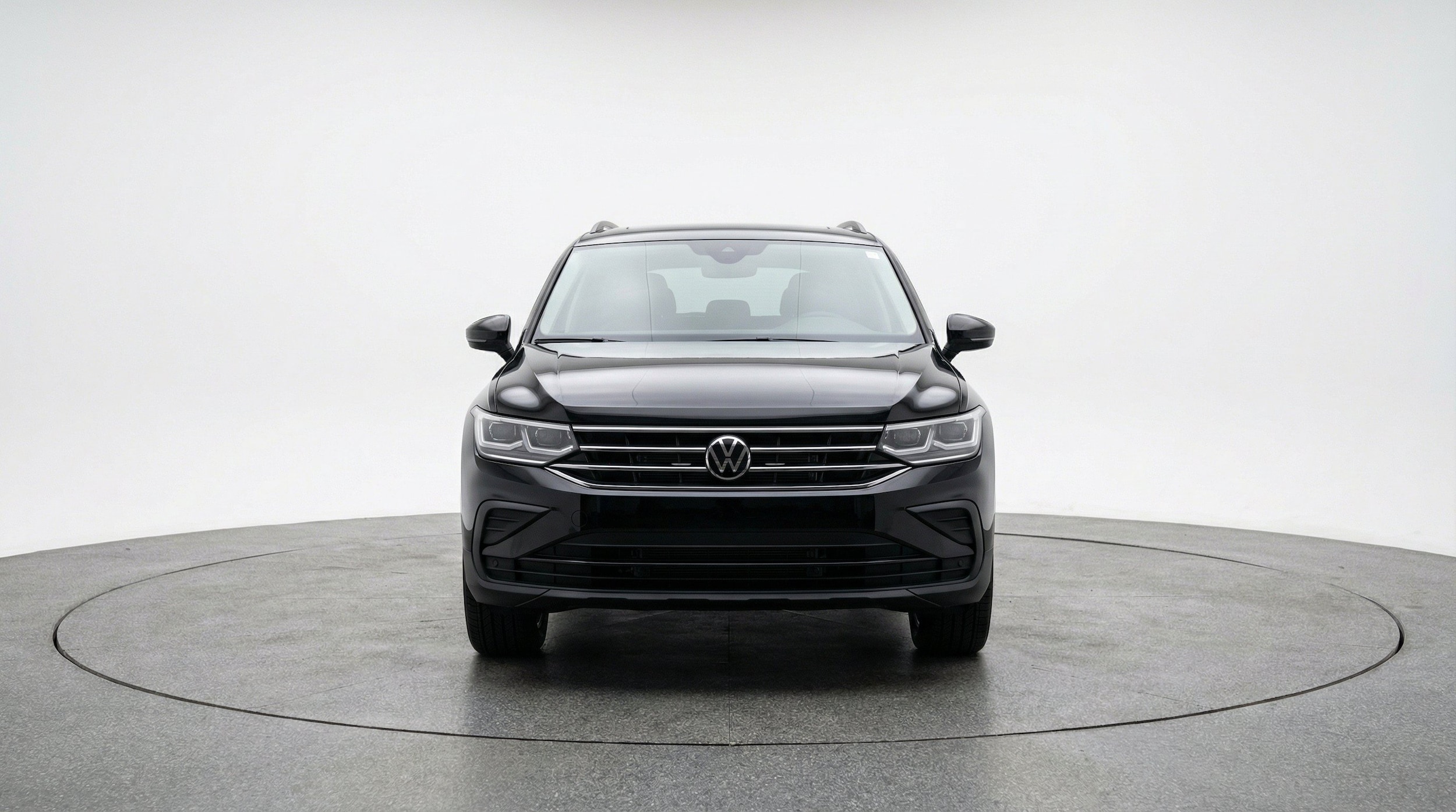 Thumbnail: 2026 Volkswagen Tiguan - 2
