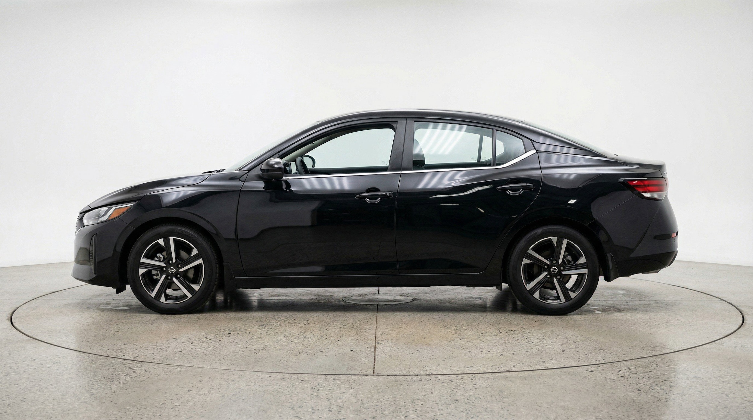 Thumbnail: 2025 Nissan Sentra - 5