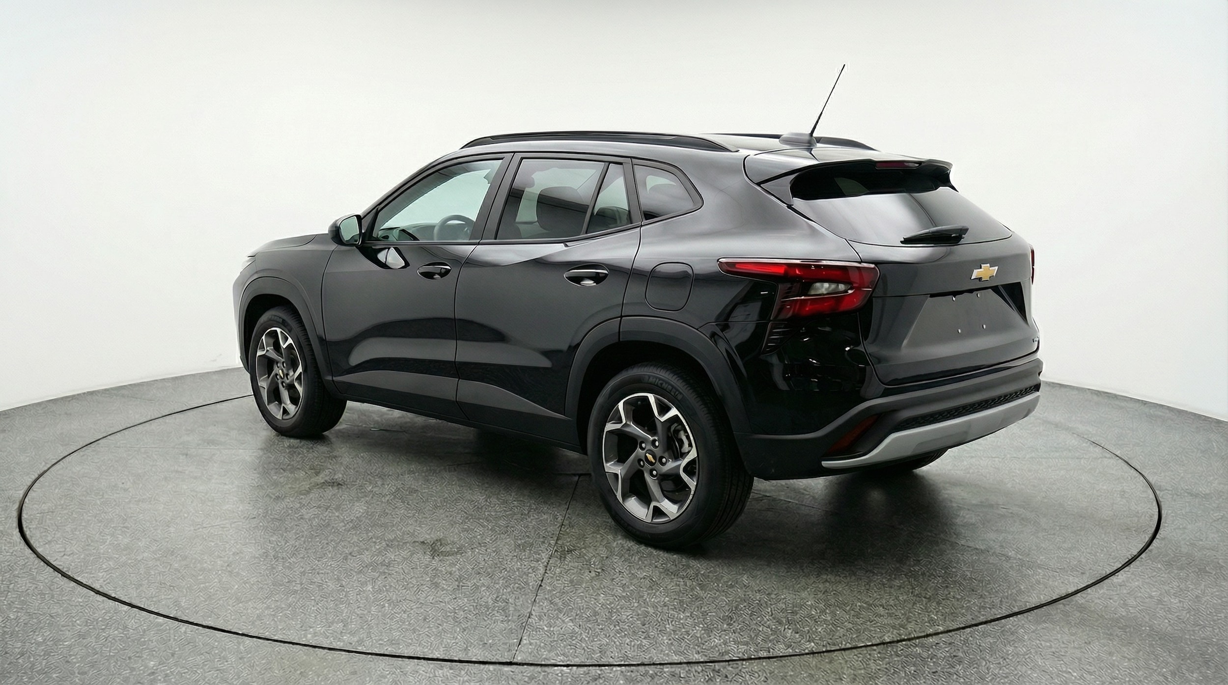 Thumbnail: 2025 Chevrolet Trax - 5