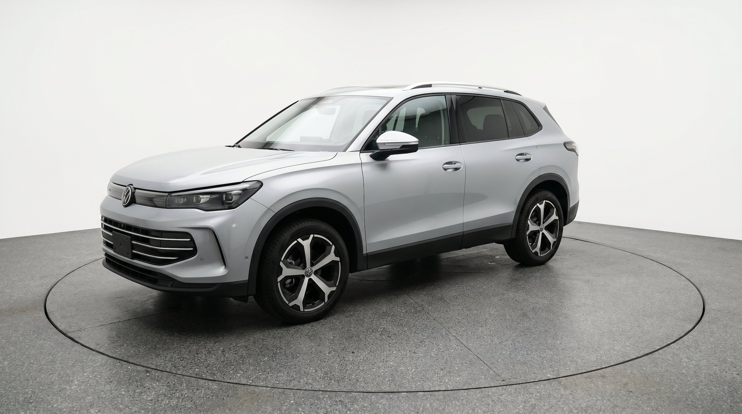 Thumbnail: 2026 Volkswagen Tiguan - 3