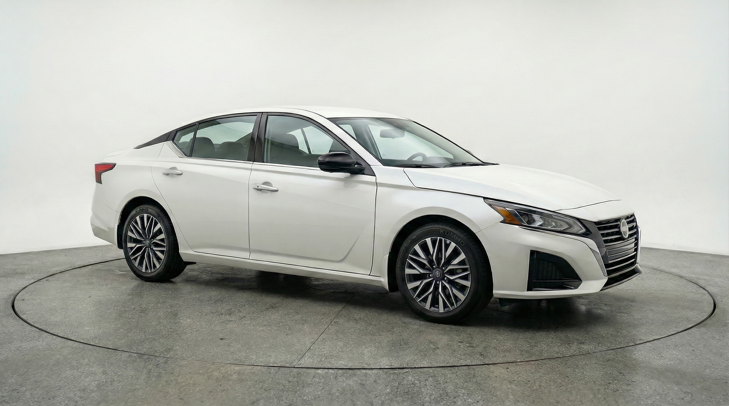 Thumbnail: 2025 Nissan Altima - 1