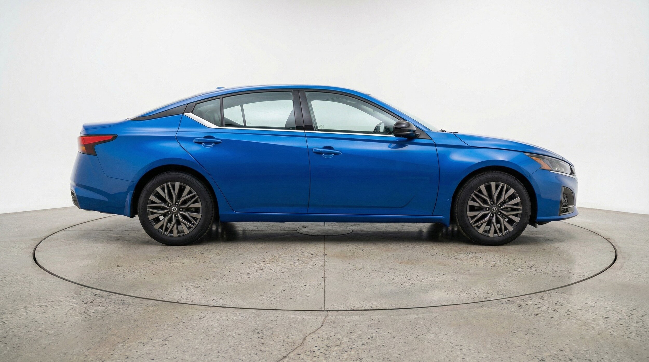 Thumbnail: 2025 Nissan Altima - 11