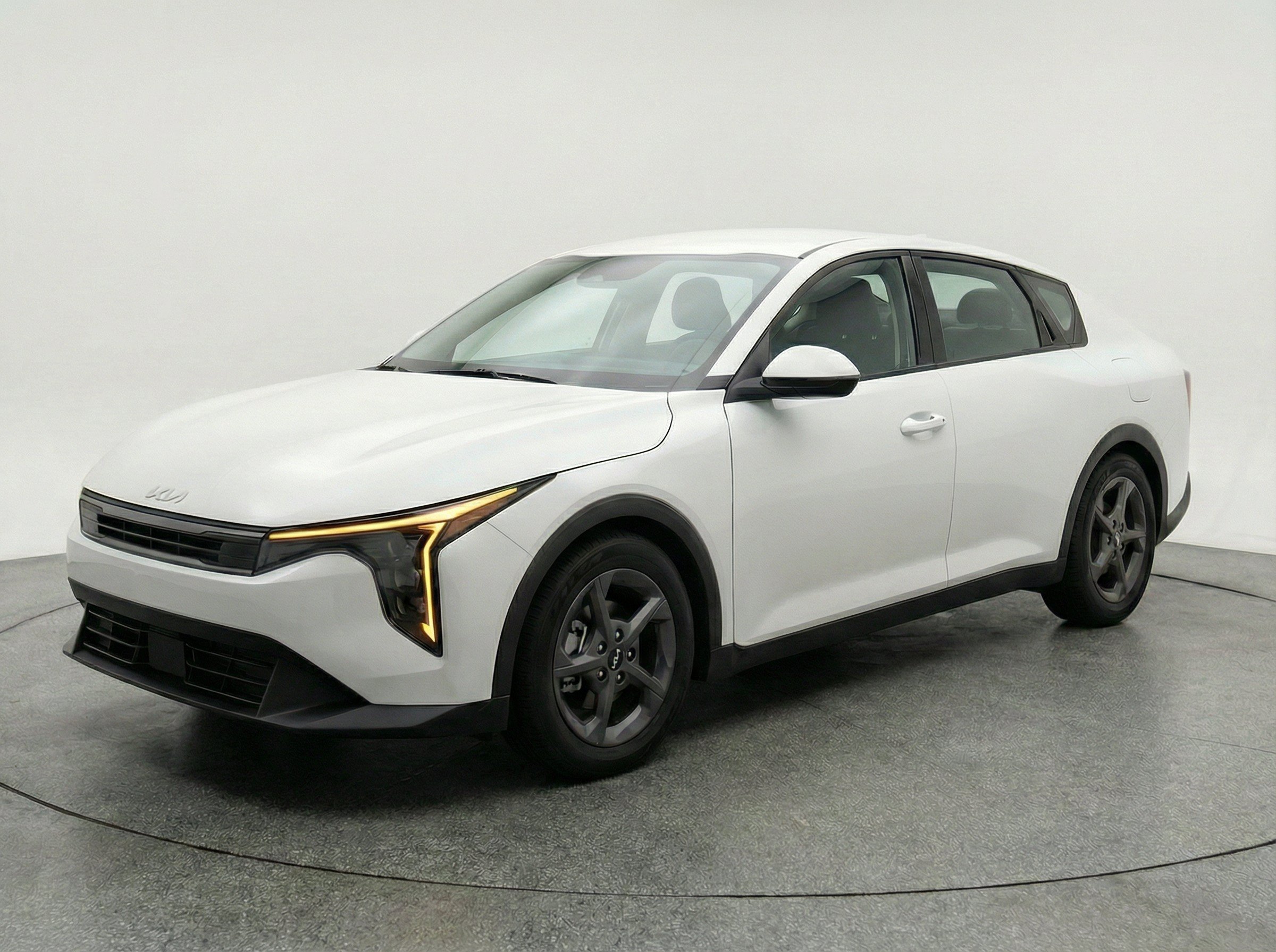 Thumbnail: 2025 Kia K4 - 3