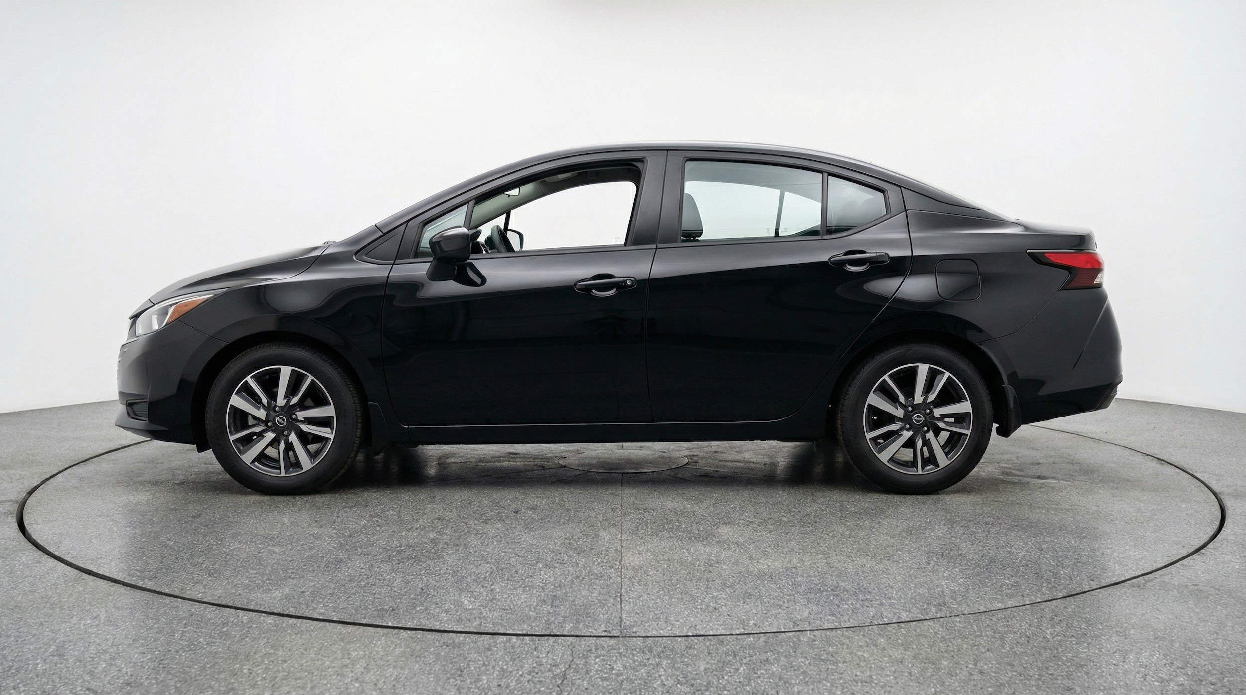 Thumbnail: 2025 Nissan Versa - 5