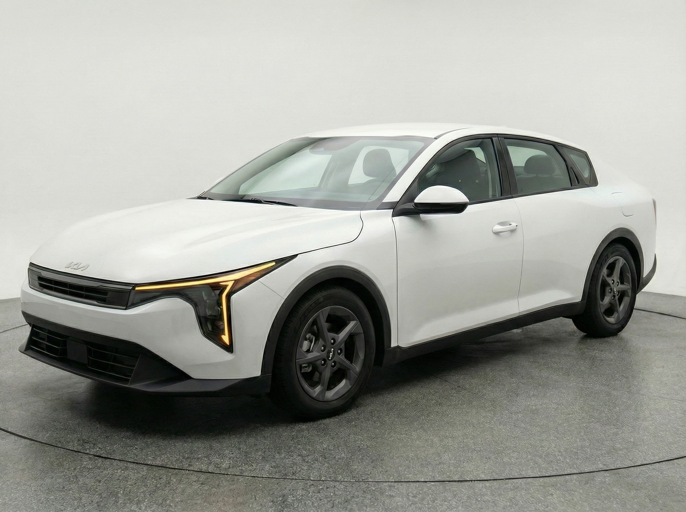 Thumbnail: 2025 Kia K4 - 3