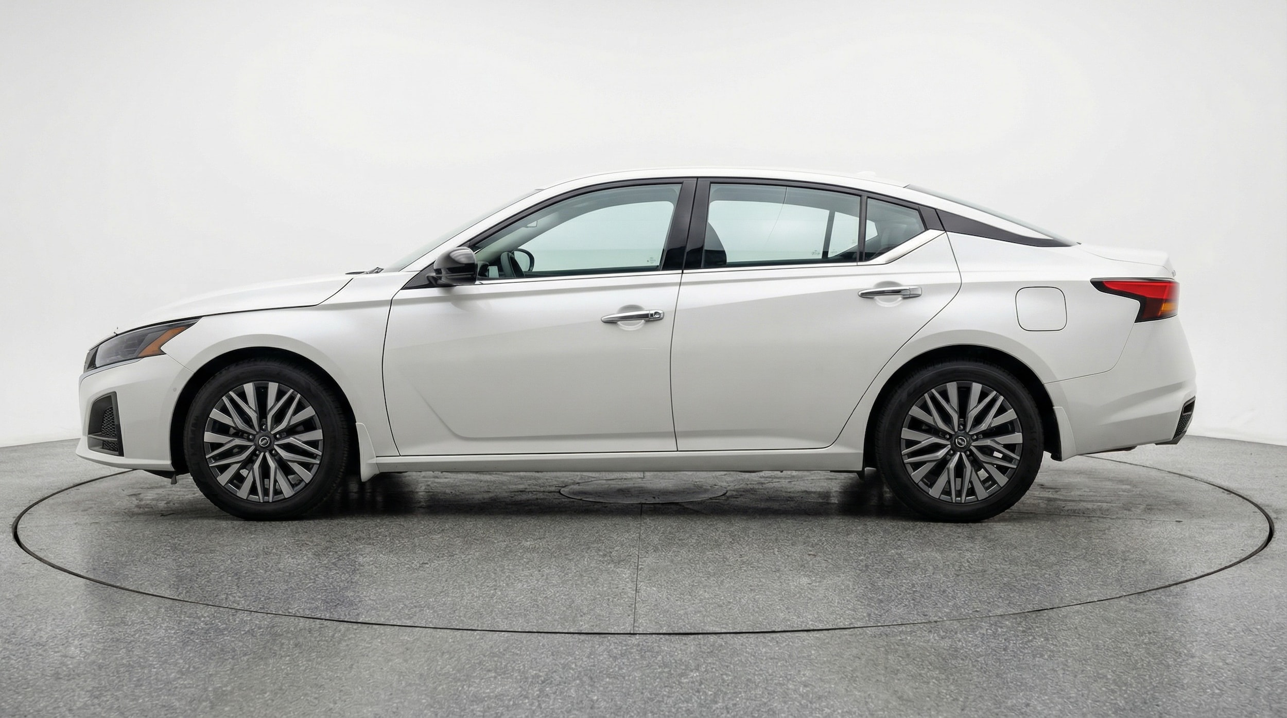 Thumbnail: 2025 Nissan Altima - 4