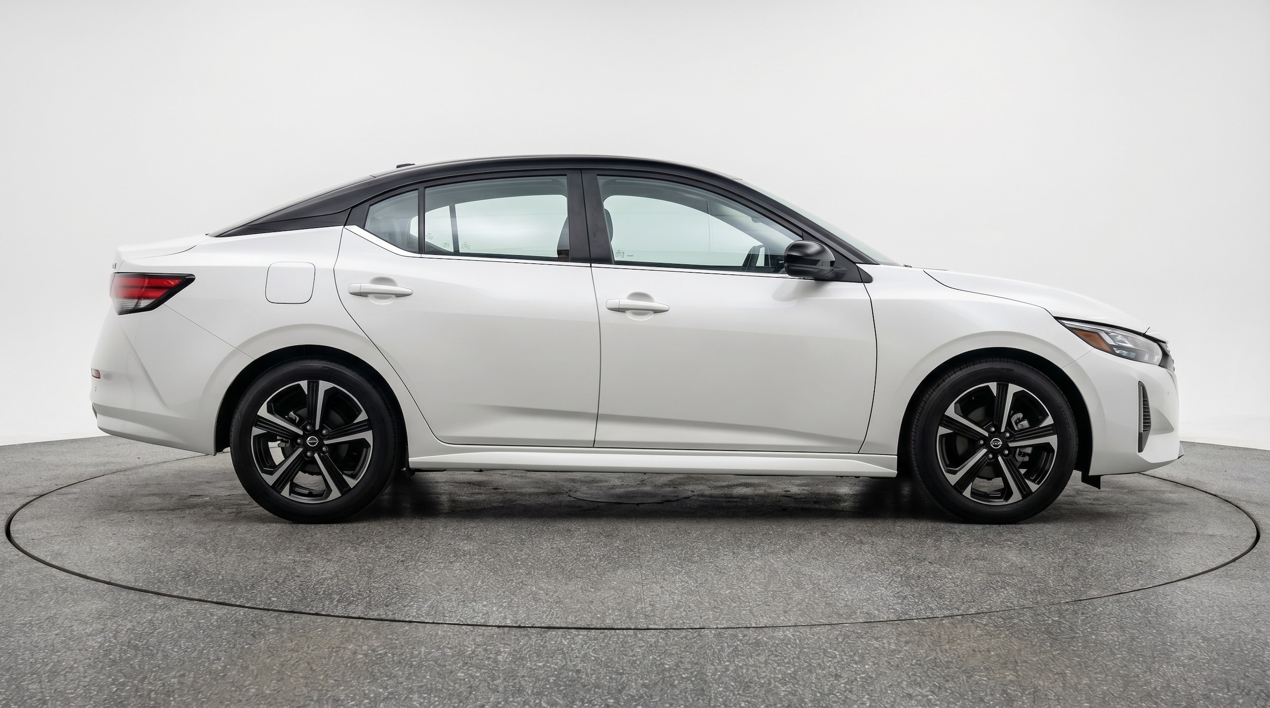 Thumbnail: 2025 Nissan Sentra - 8