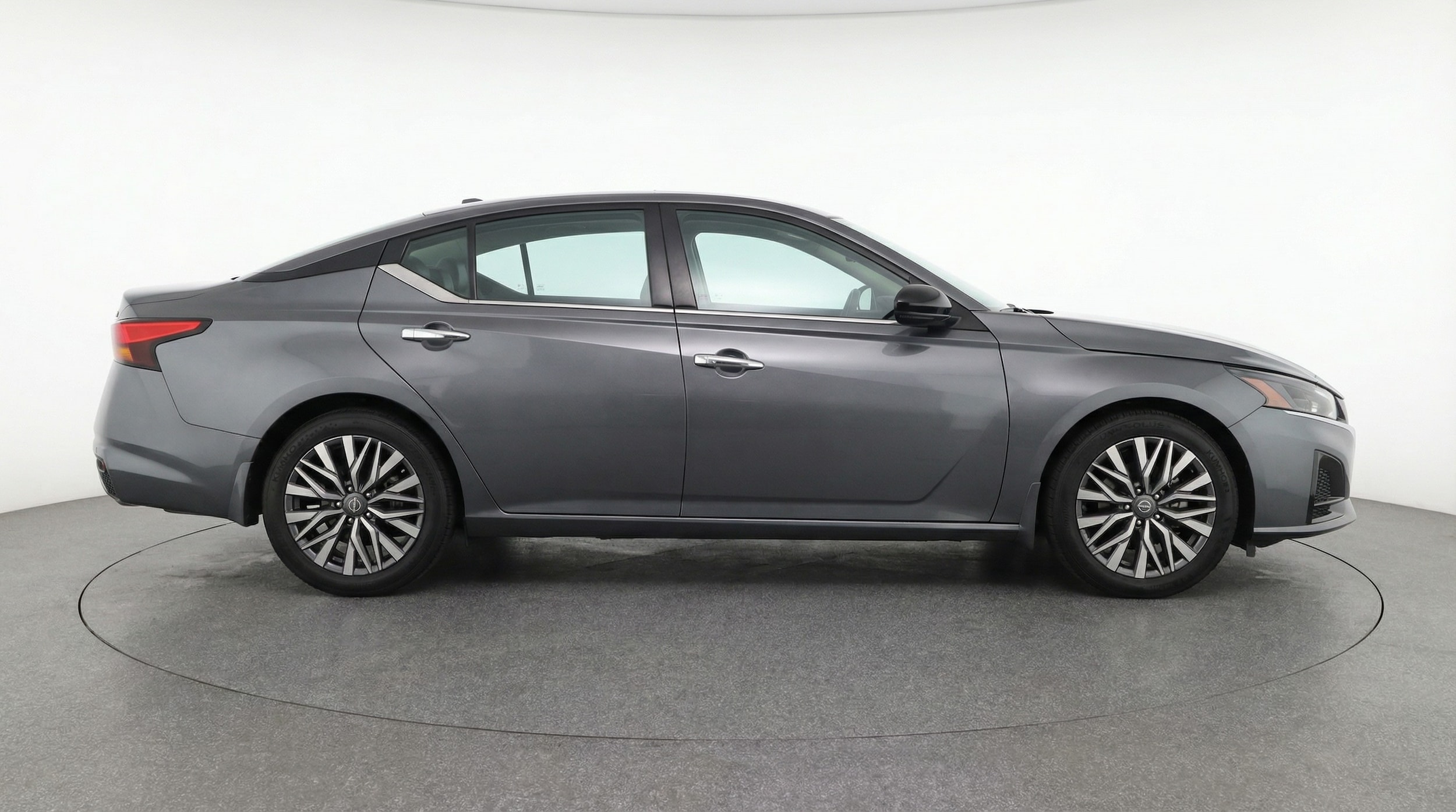 Thumbnail: 2025 Nissan Altima - 8