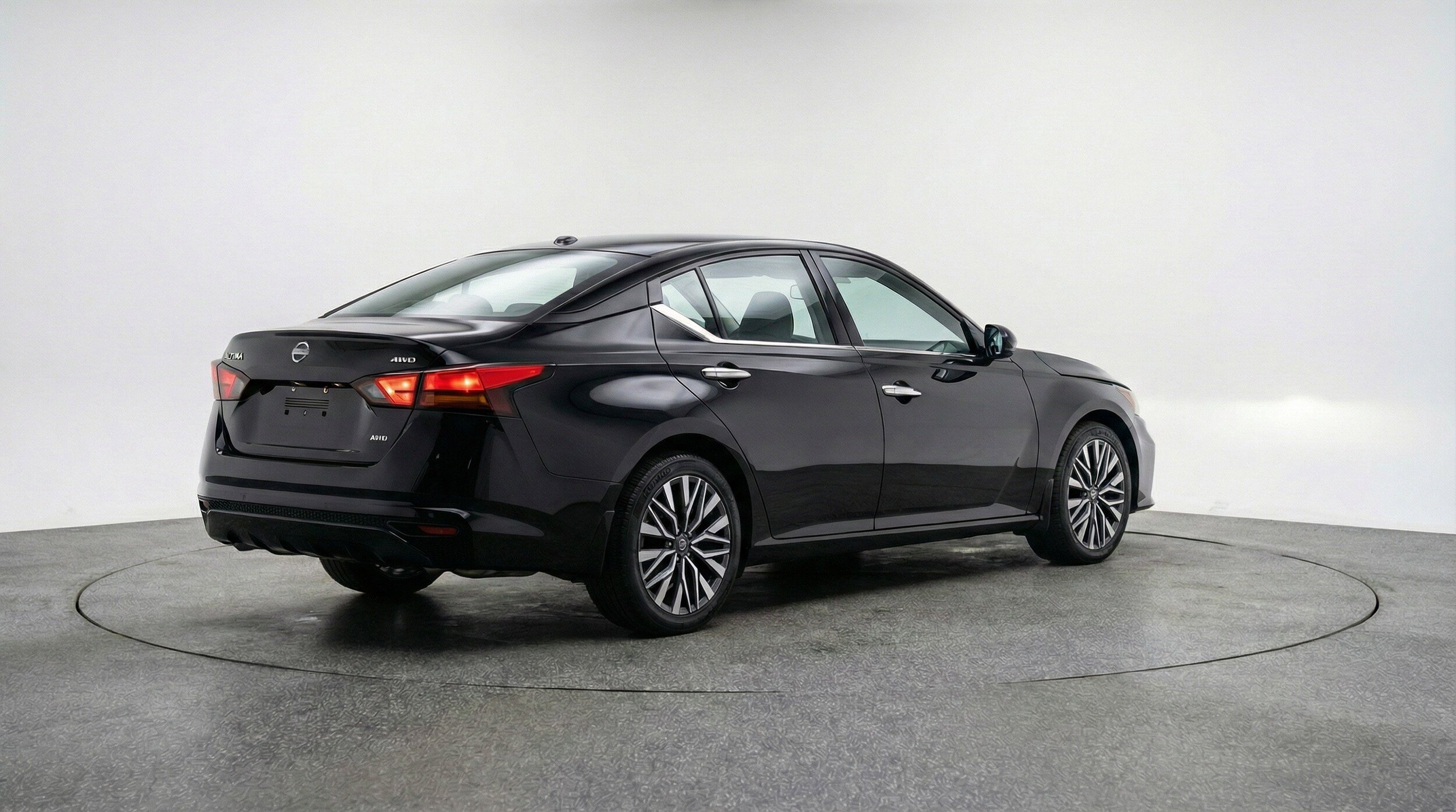 Thumbnail: 2025 Nissan Altima - 9