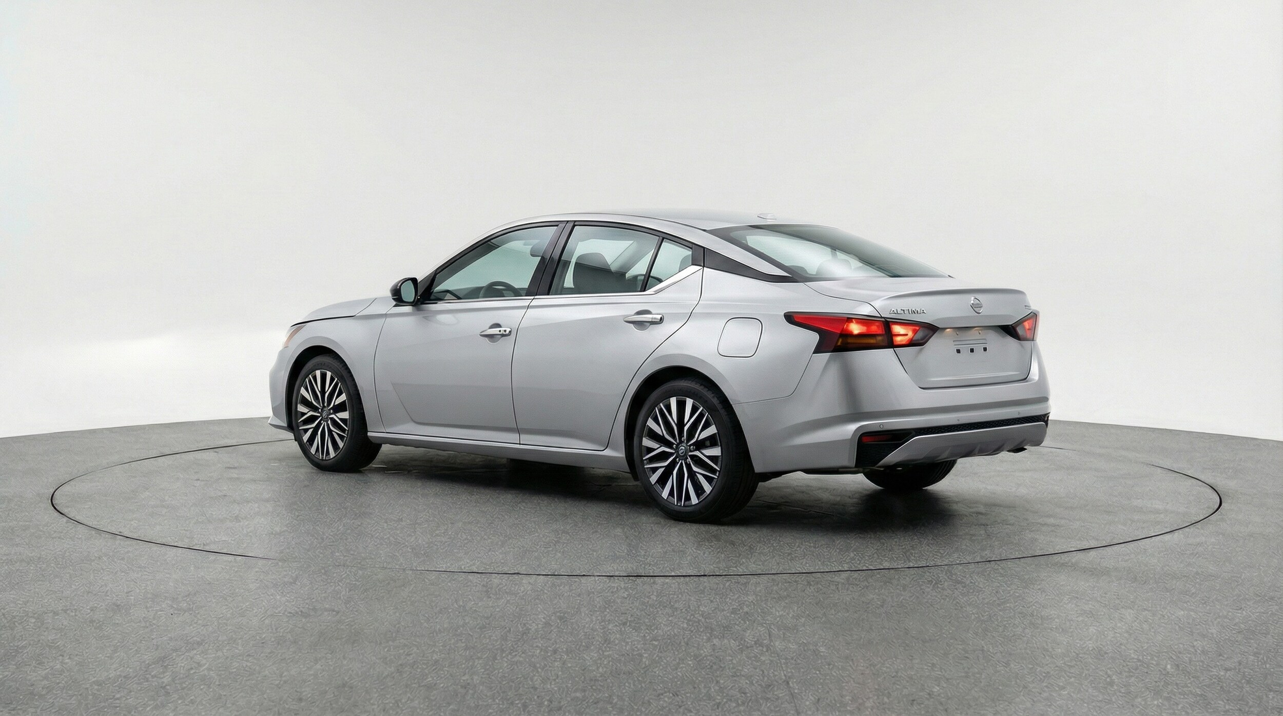 Thumbnail: 2025 Nissan Altima - 5