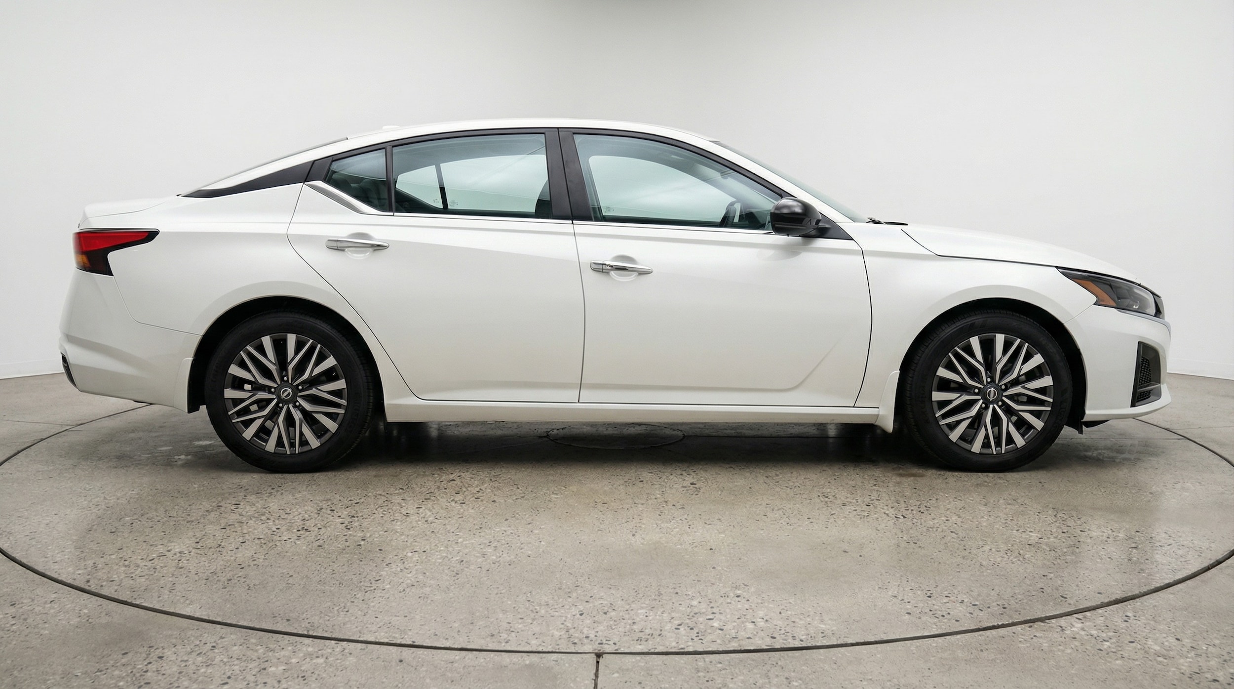 Thumbnail: 2025 Nissan Altima - 8