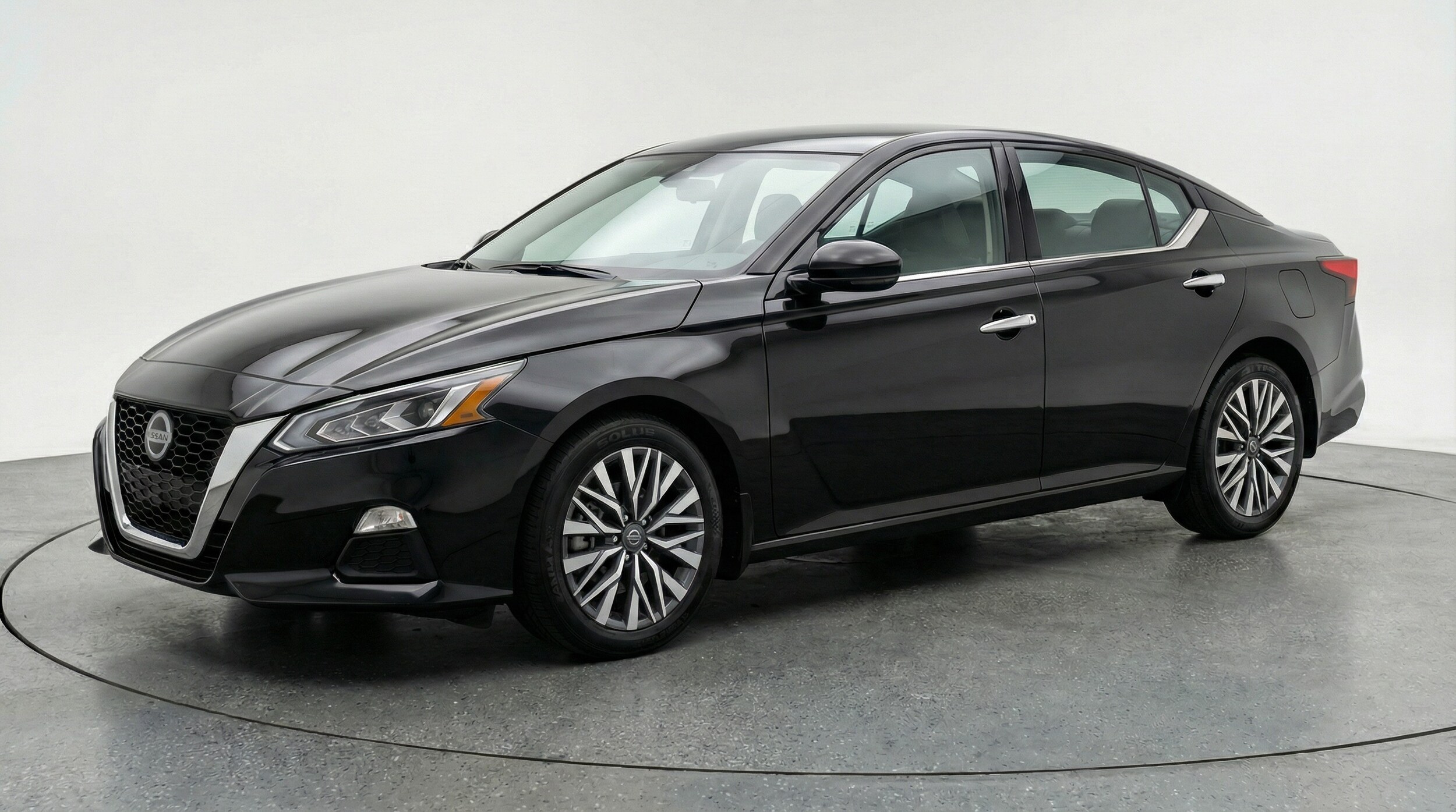 Thumbnail: 2025 Nissan Altima - 3