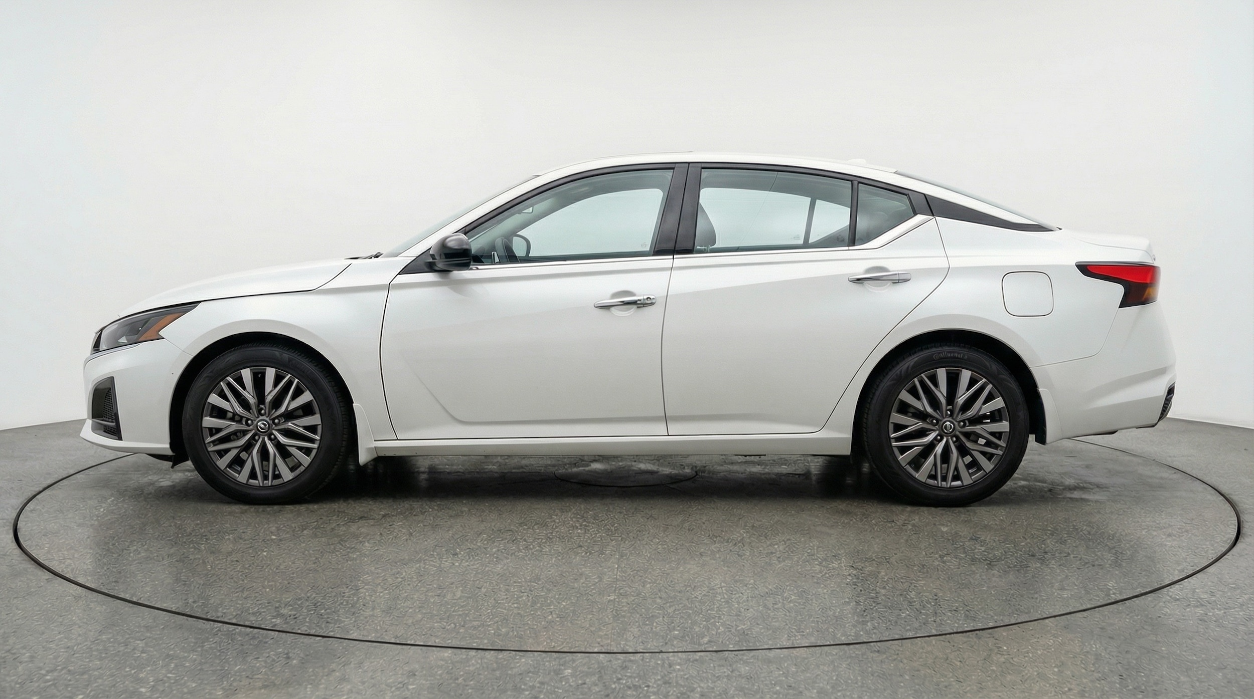 Thumbnail: 2025 Nissan Altima - 4