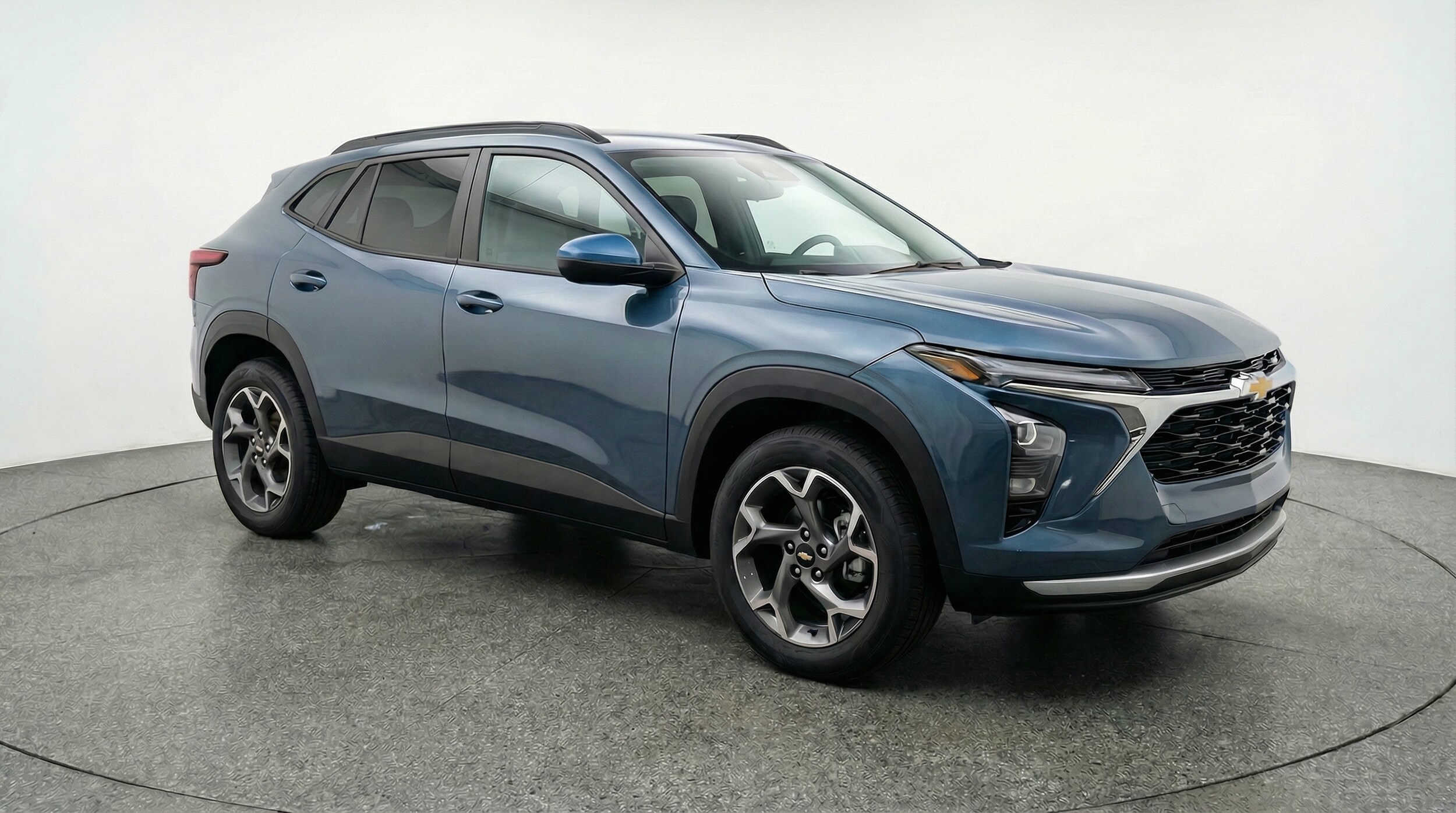 Thumbnail: 2025 Chevrolet Trax - 1