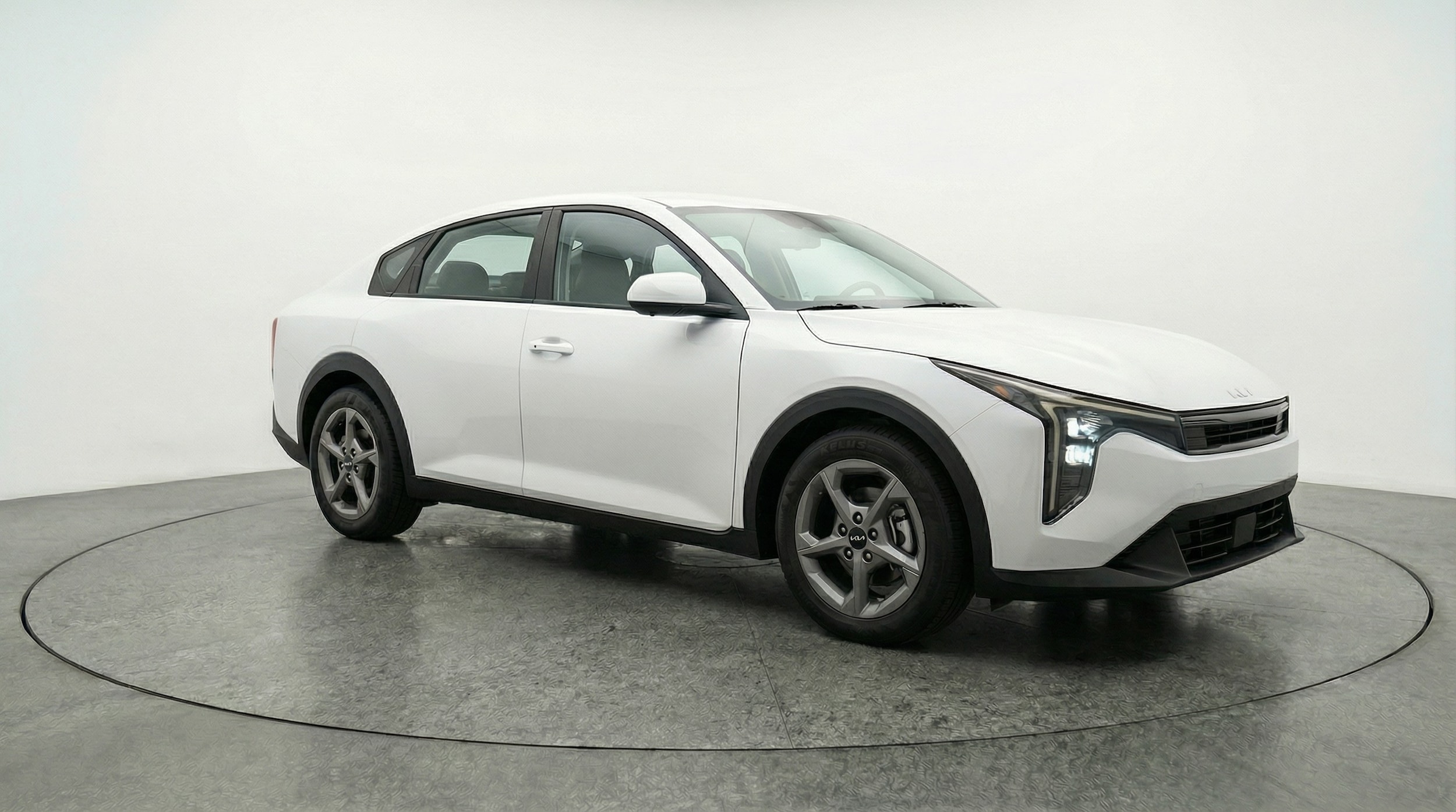 Thumbnail: 2025 Kia K4 - 1