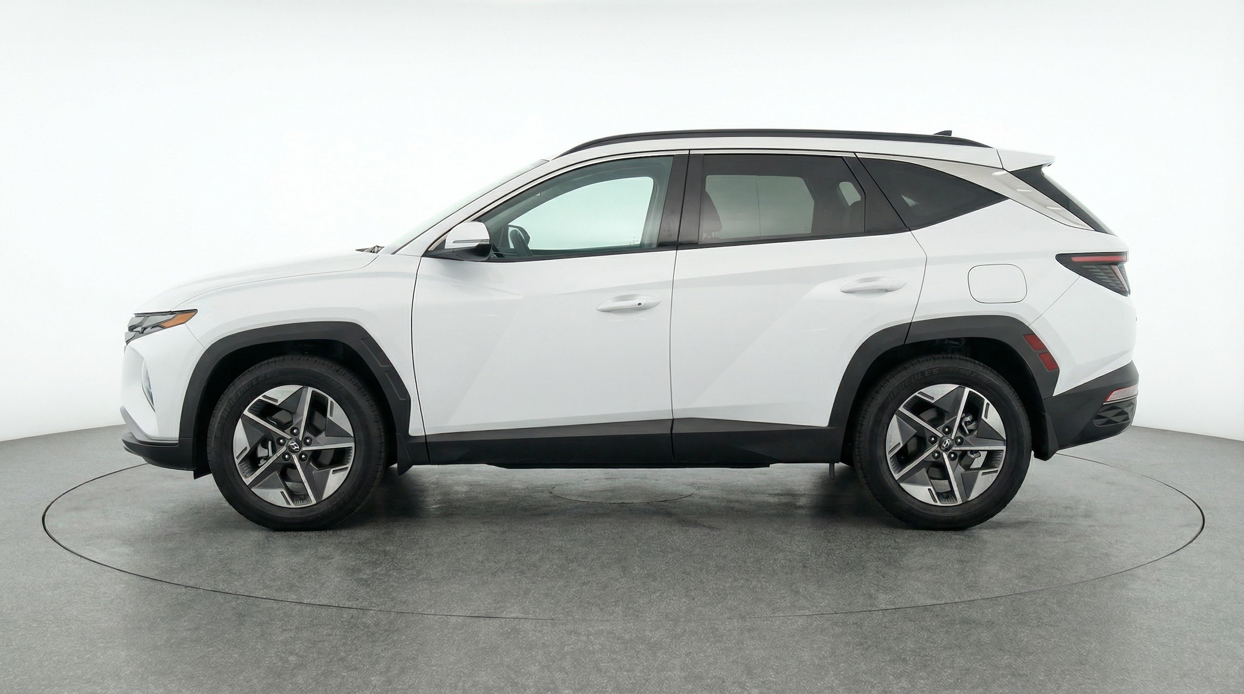 Thumbnail: 2025 Hyundai Tucson - 4