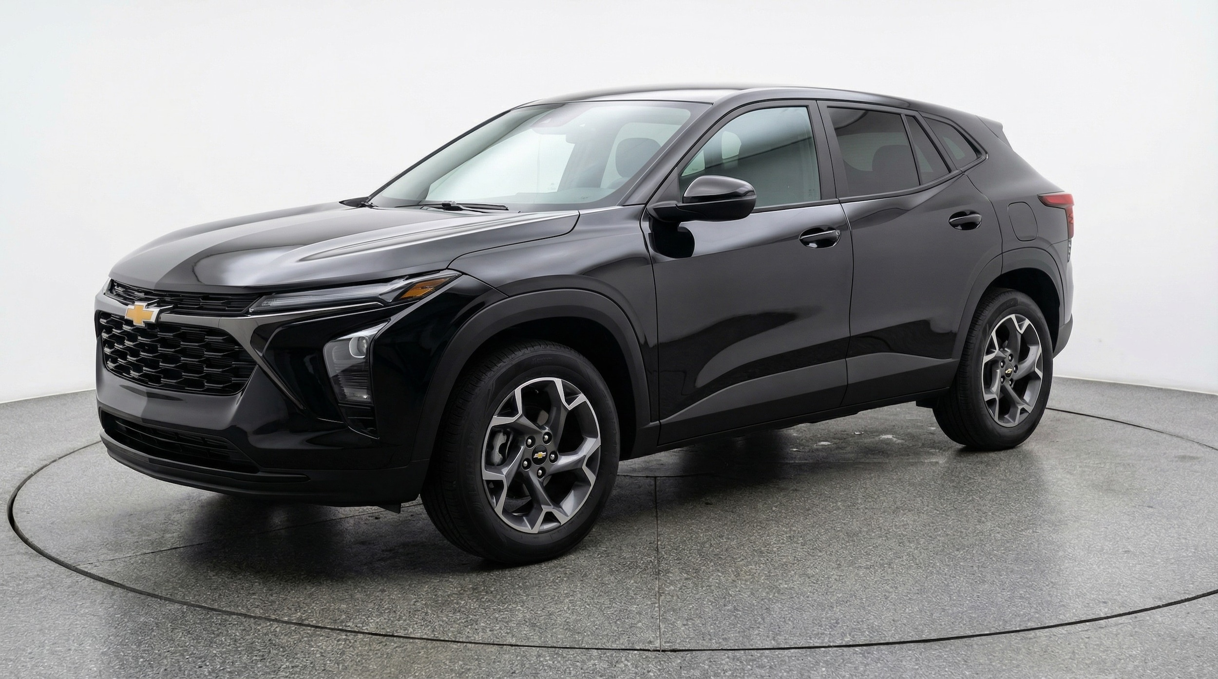 Thumbnail: 2025 Chevrolet Trax - 3