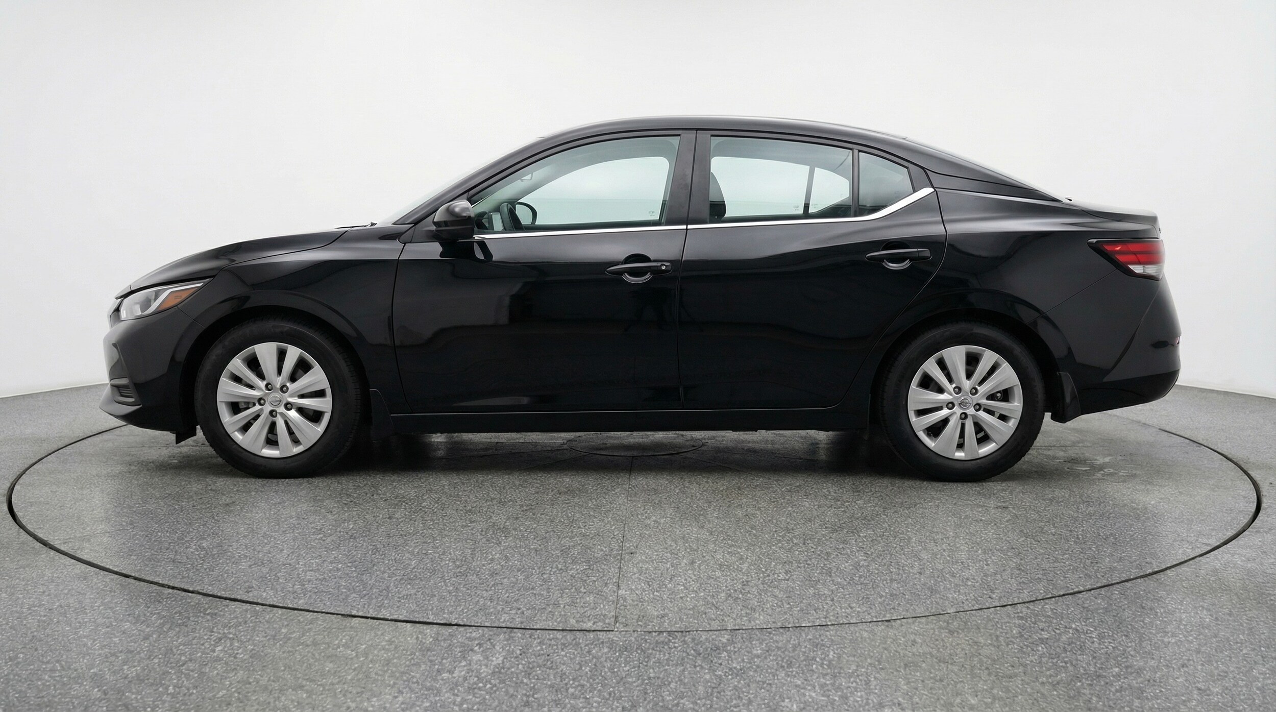 Thumbnail: 2025 Nissan Sentra - 4