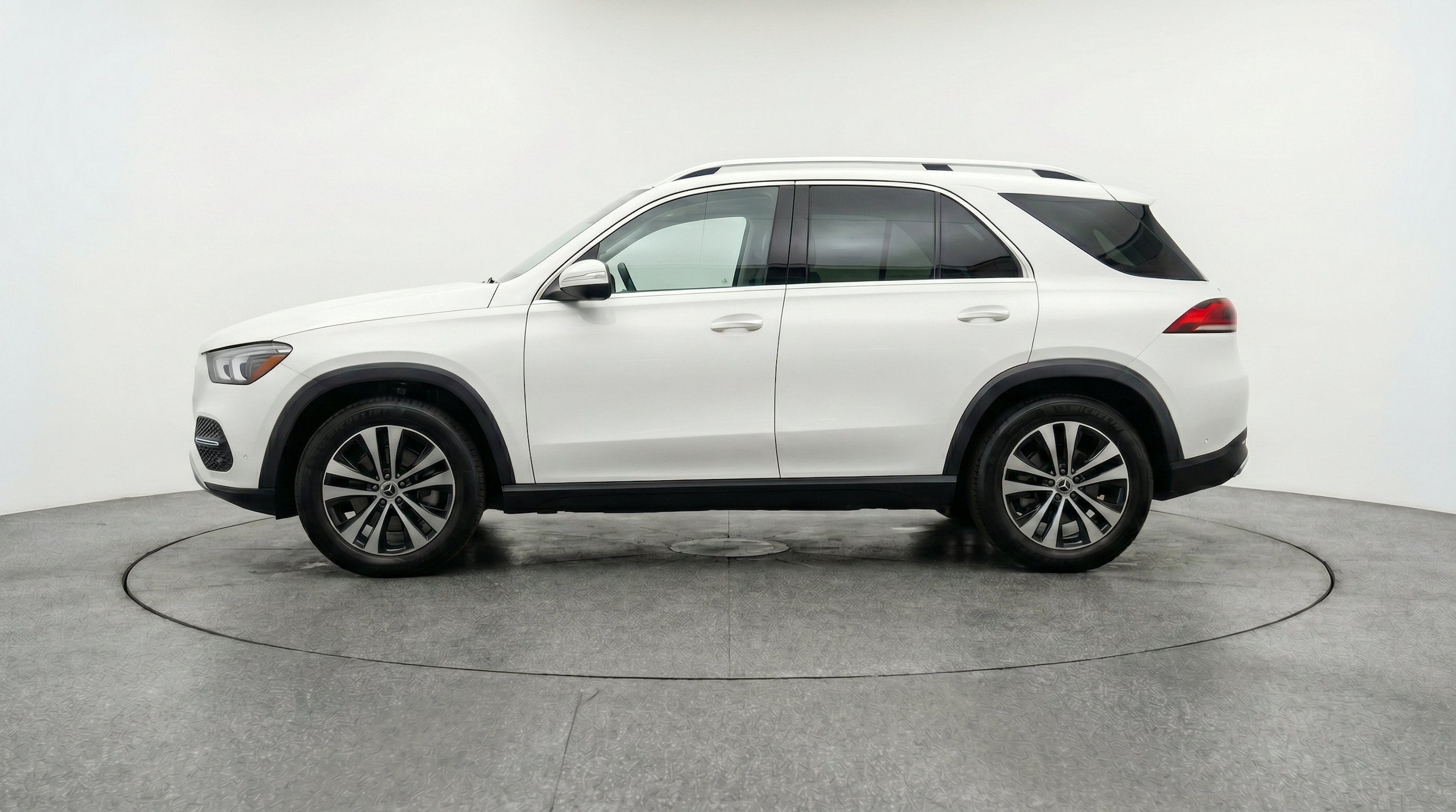 Thumbnail: 2026 Mercedes-Benz GLE - 5