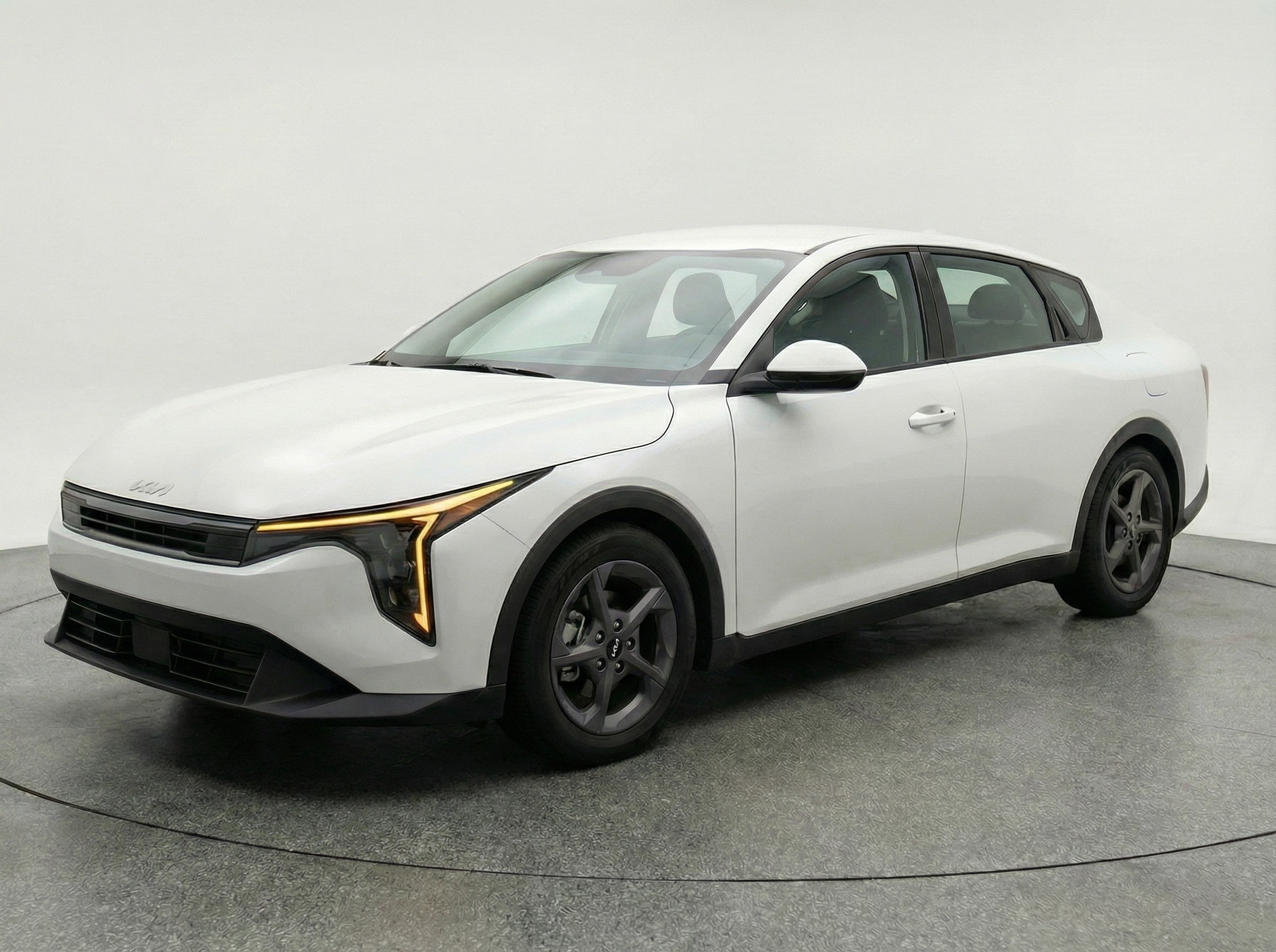 Thumbnail: 2025 Kia K4 - 3