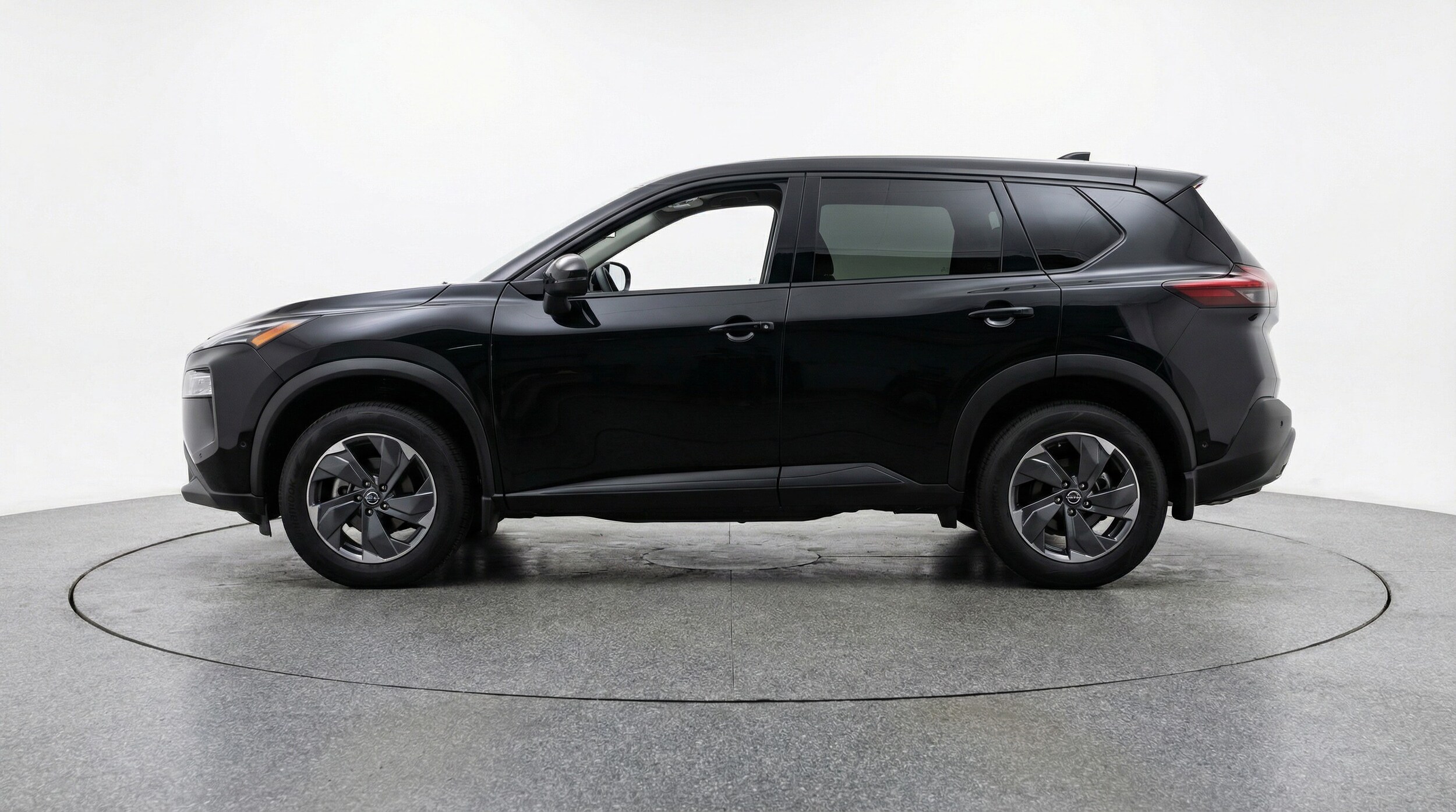 Thumbnail: 2025 Nissan Rogue - 4