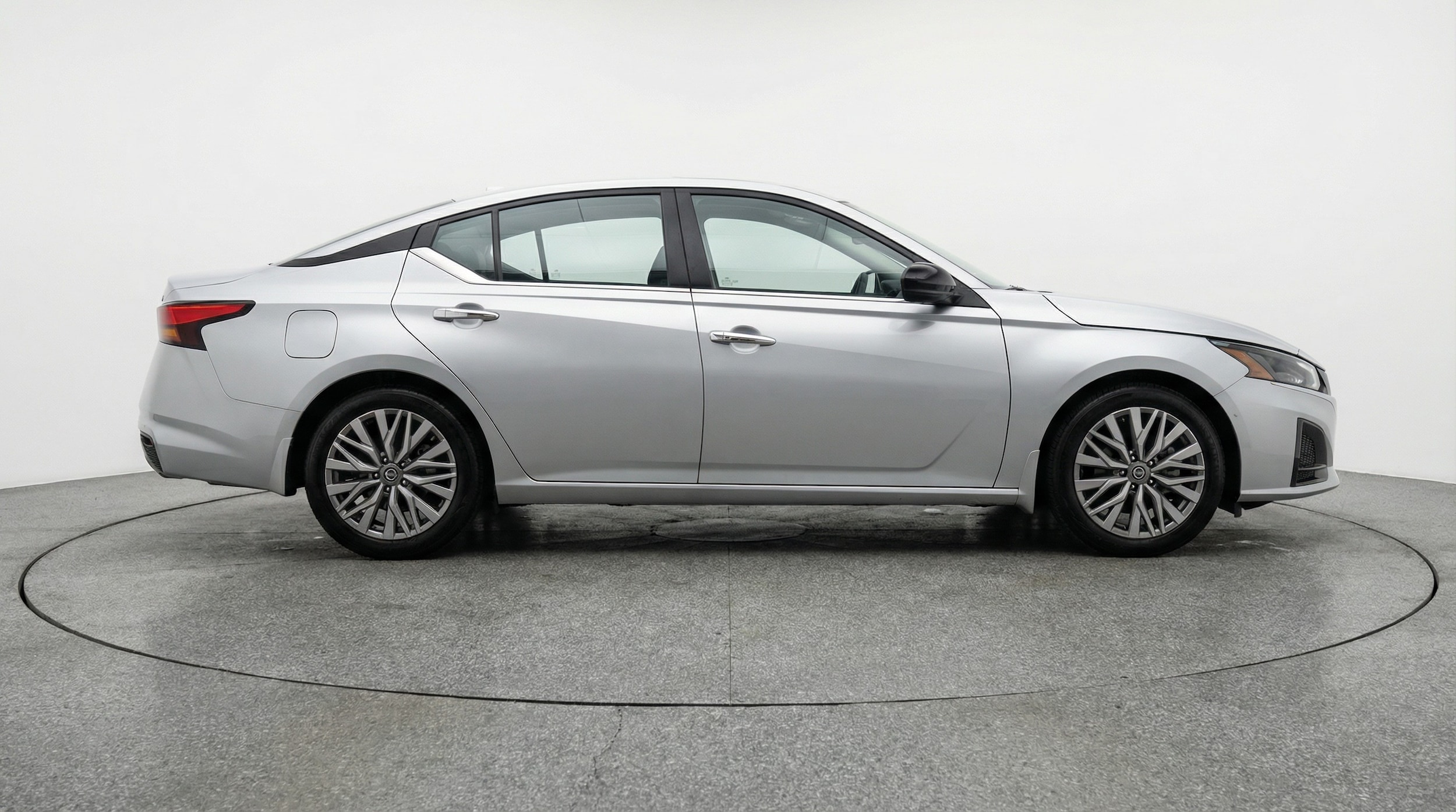 Thumbnail: 2025 Nissan Altima - 8