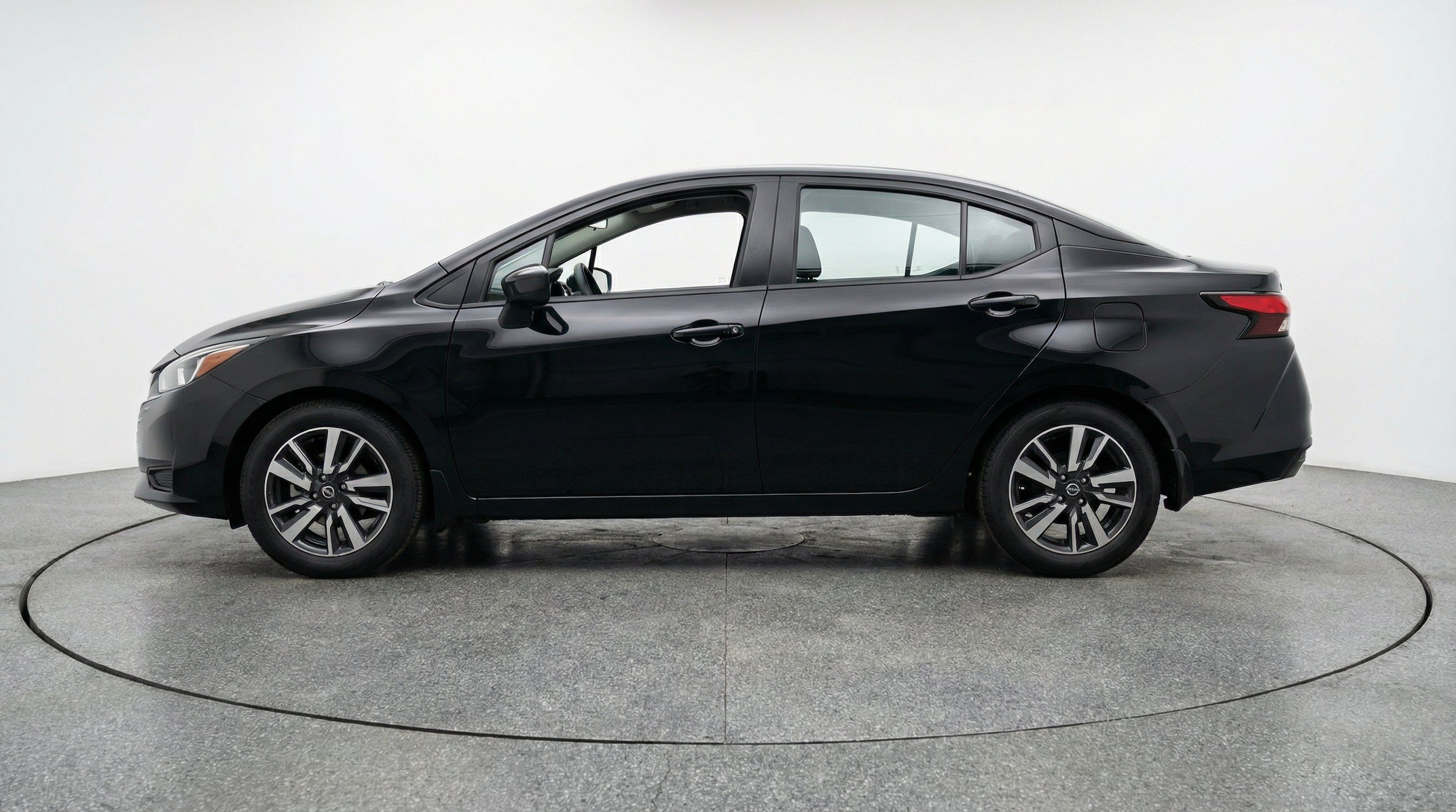 Thumbnail: 2025 Nissan Versa - 5