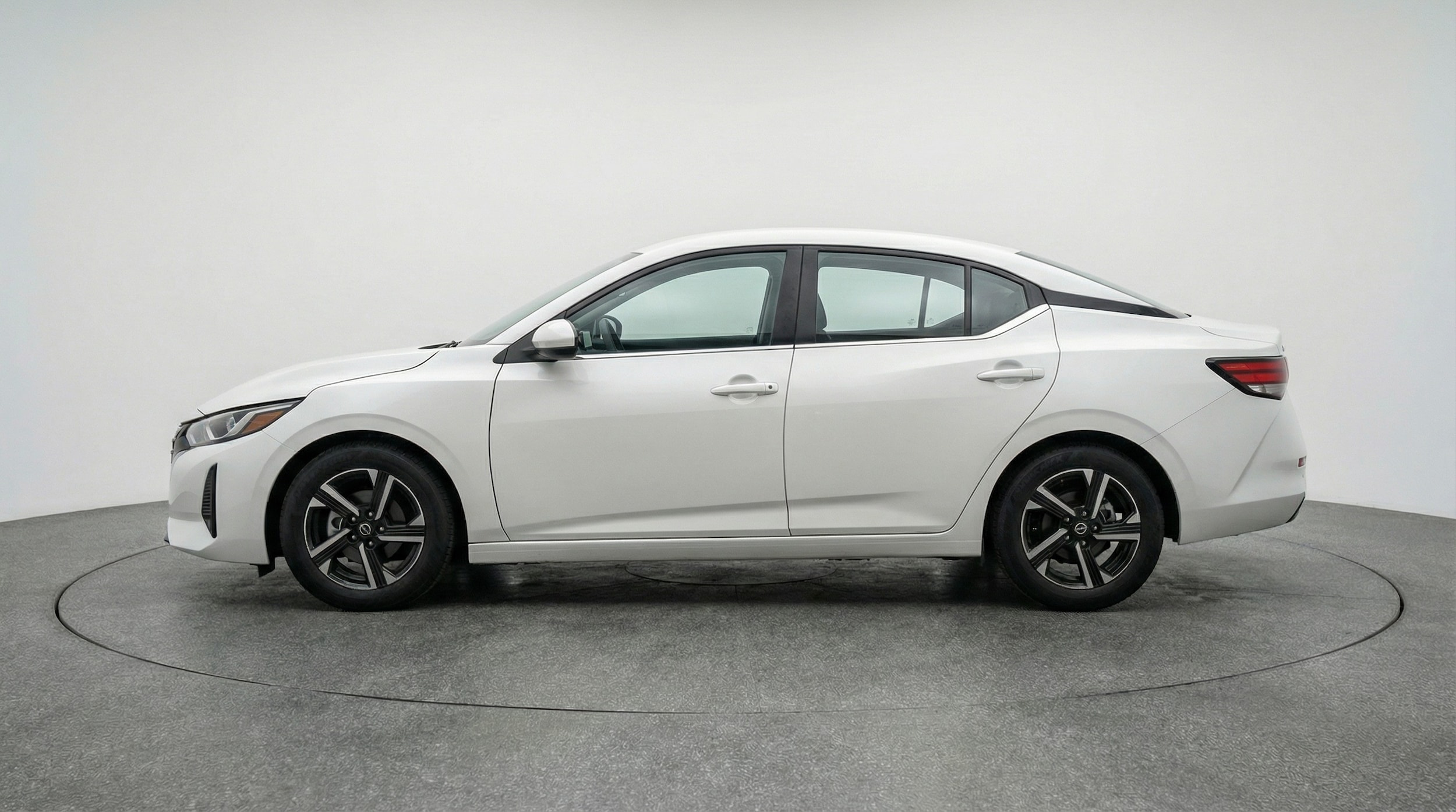 Thumbnail: 2025 Nissan Sentra - 4