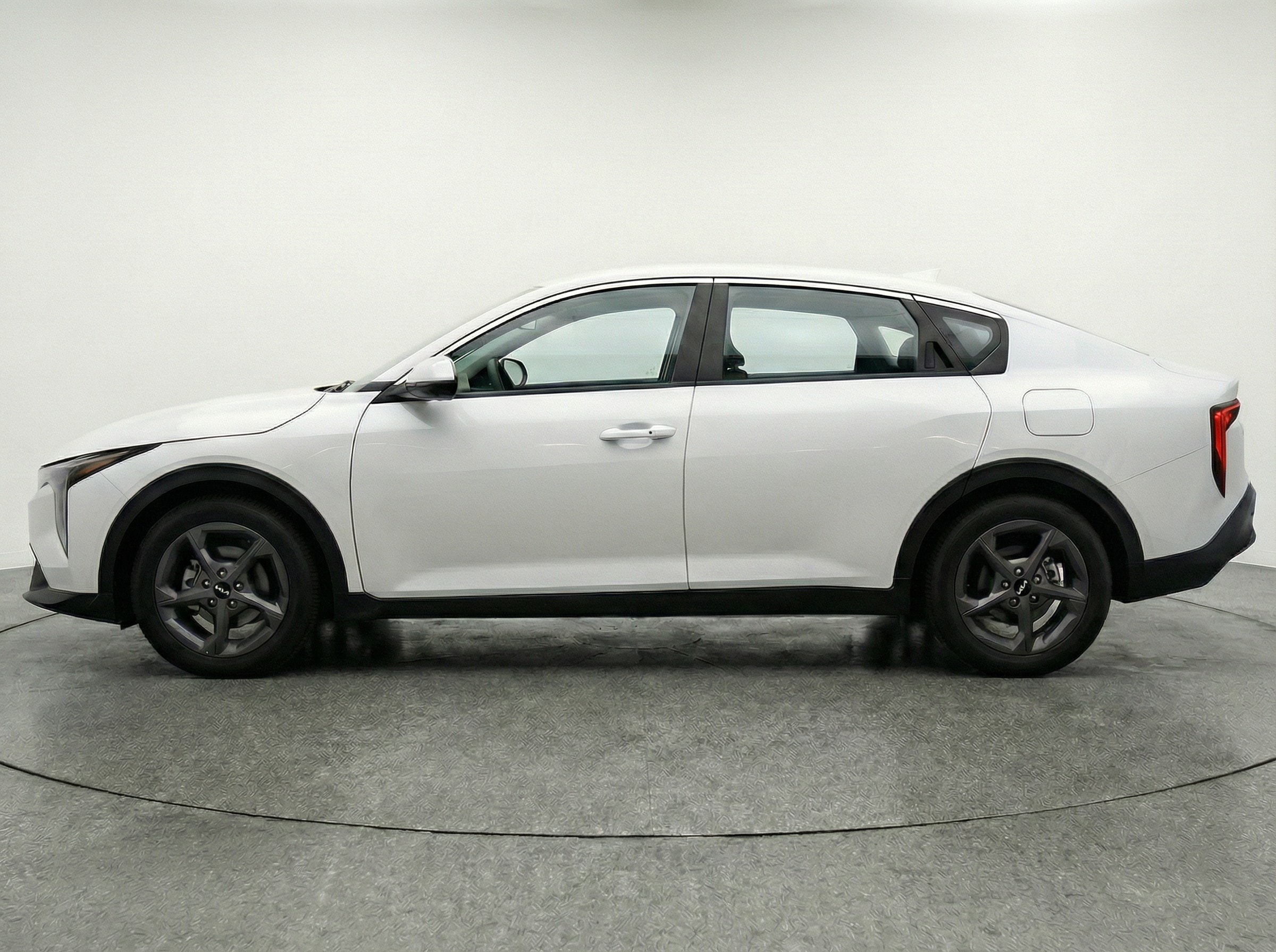 Thumbnail: 2025 Kia K4 - 4