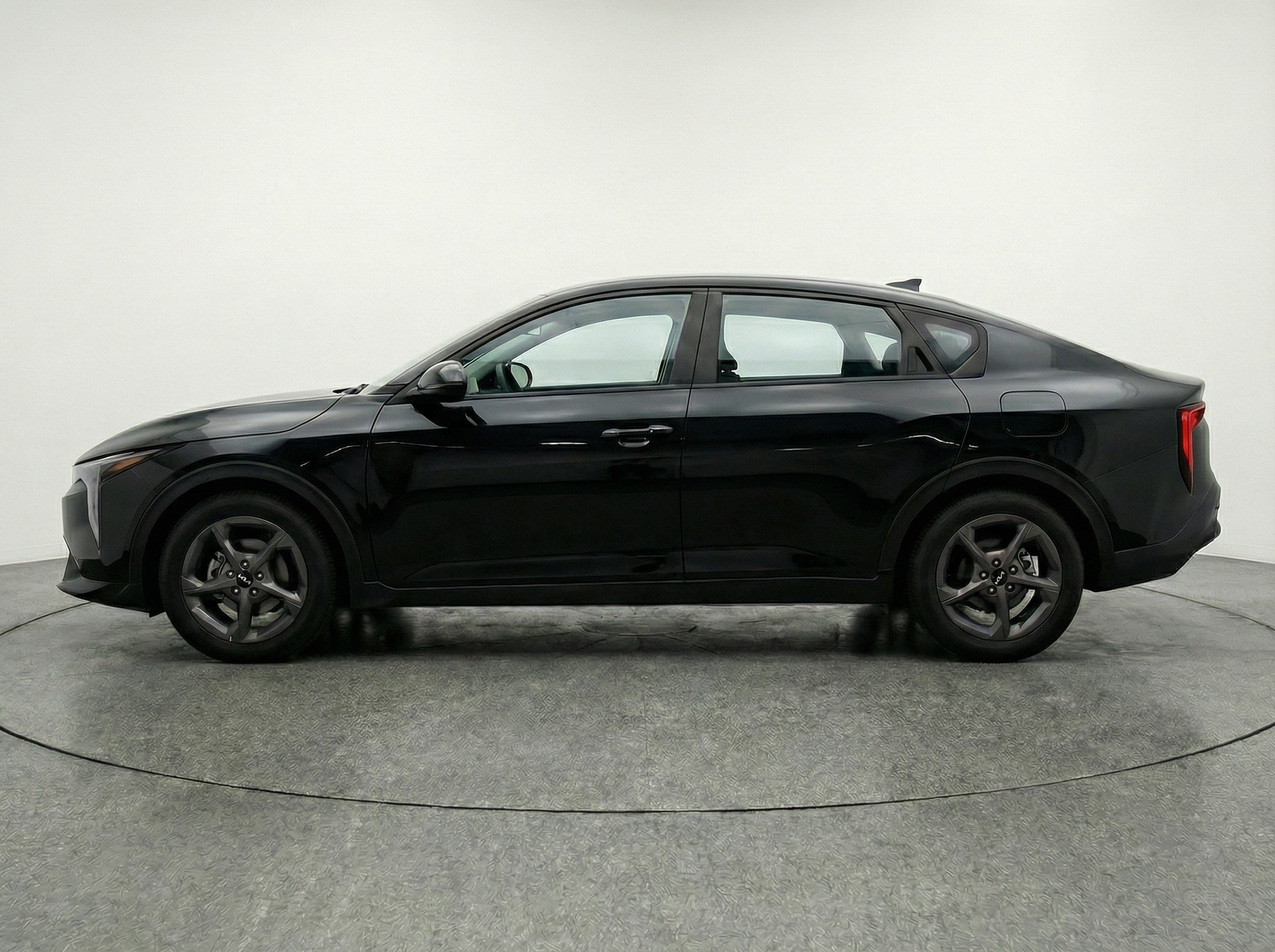 Thumbnail: 2025 Kia K4 - 4