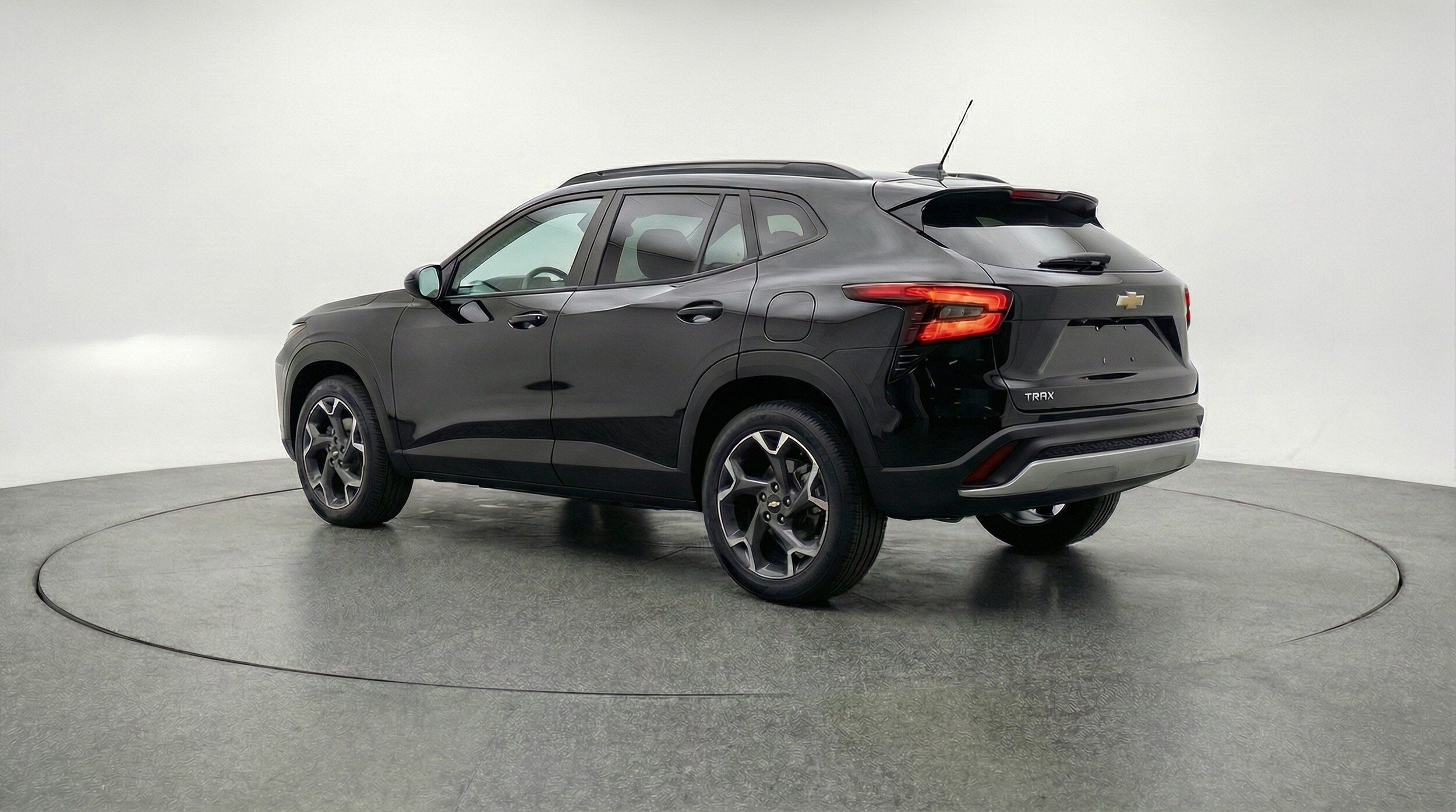 Thumbnail: 2025 Chevrolet Trax - 5