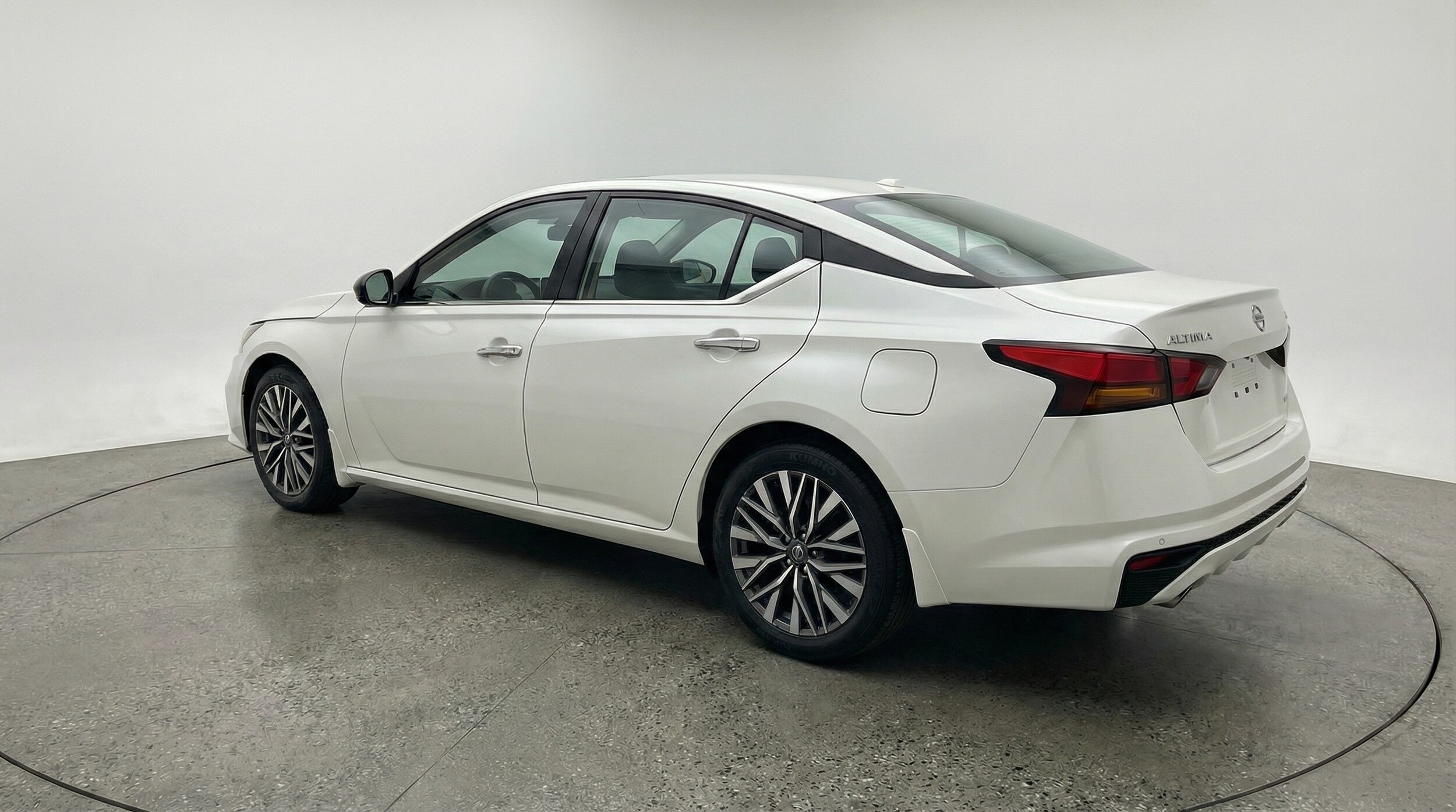 Thumbnail: 2025 Nissan Altima - 5