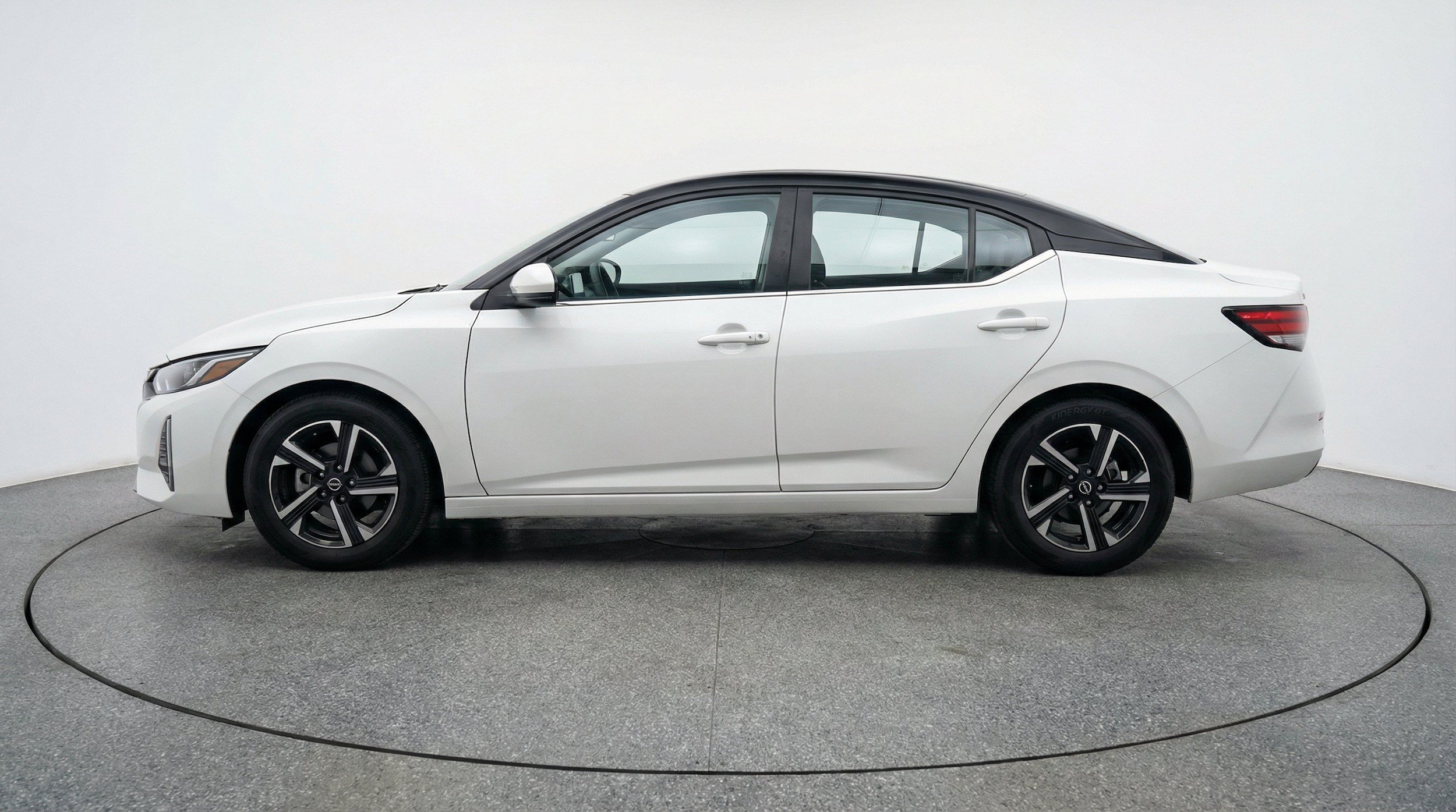 Thumbnail: 2025 Nissan Sentra - 5