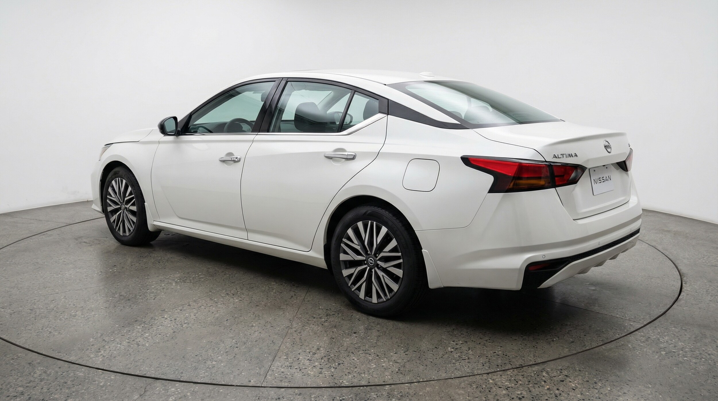 Thumbnail: 2025 Nissan Altima - 5