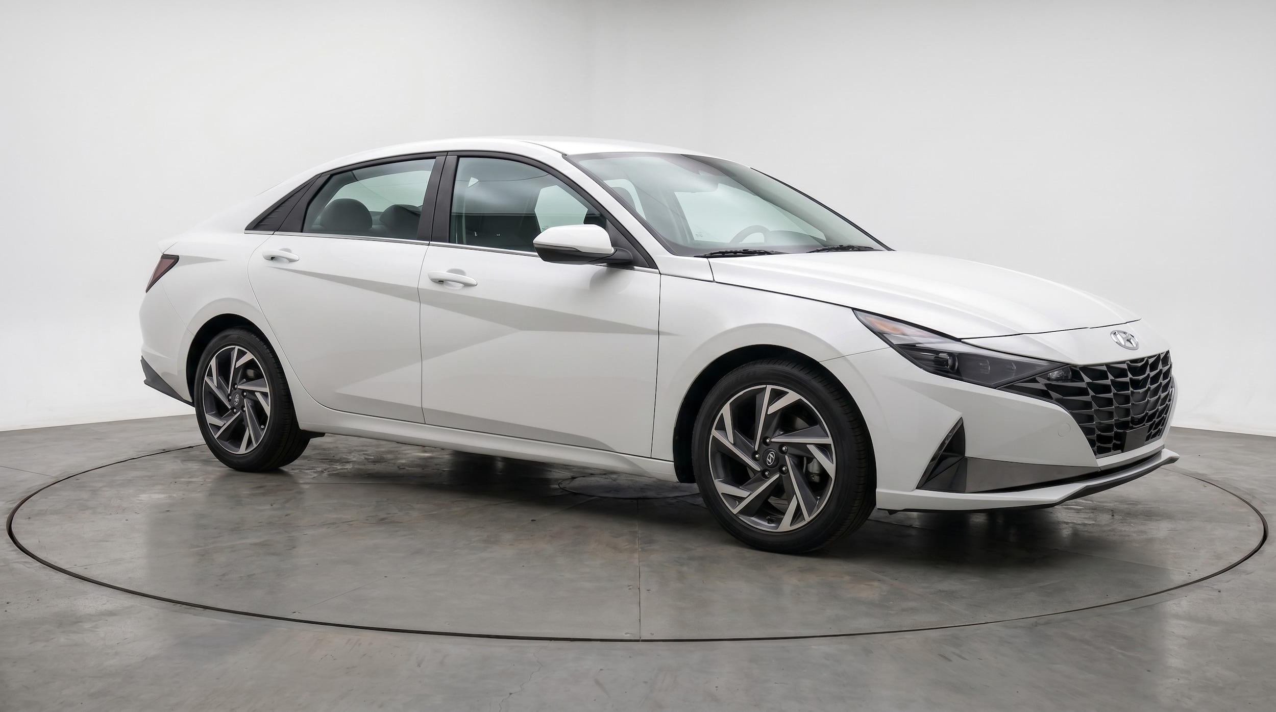 Thumbnail: 2025 Hyundai Elantra - 1