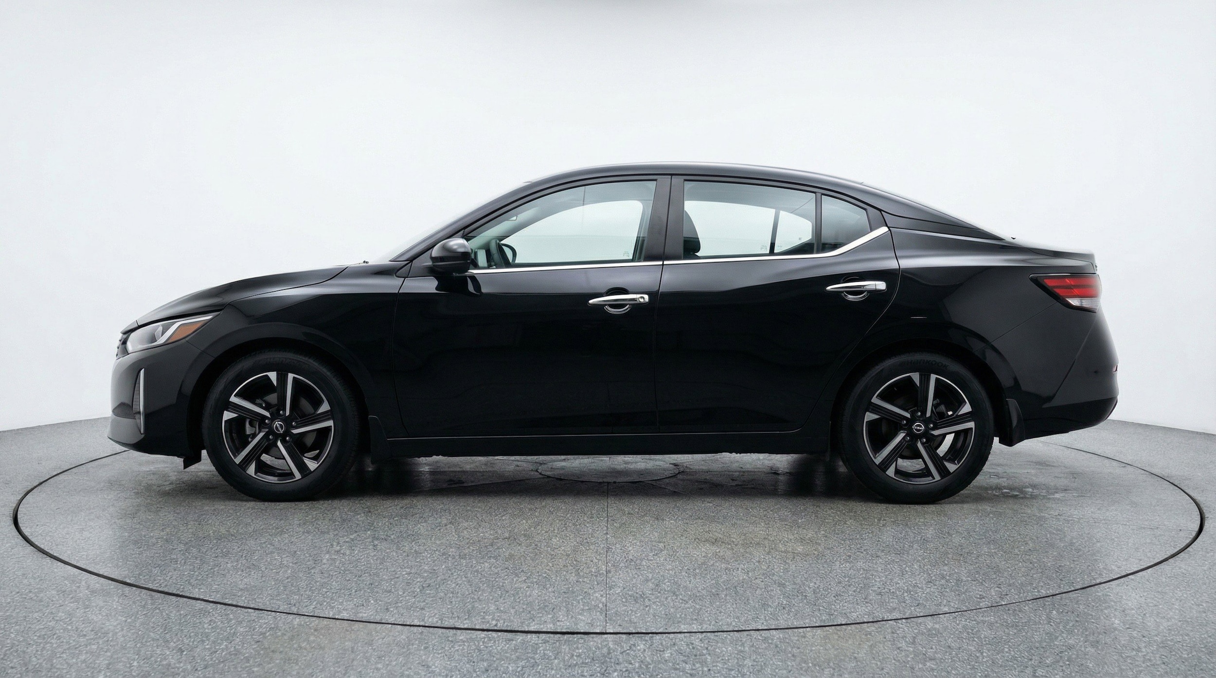 Thumbnail: 2025 Nissan Sentra - 5